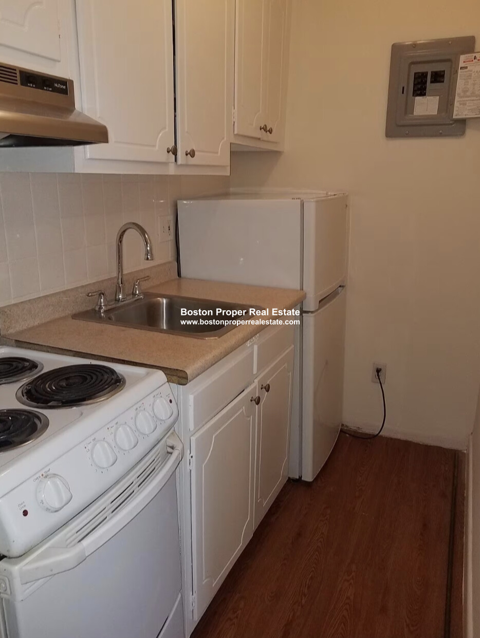 180 Beacon St, Brighton