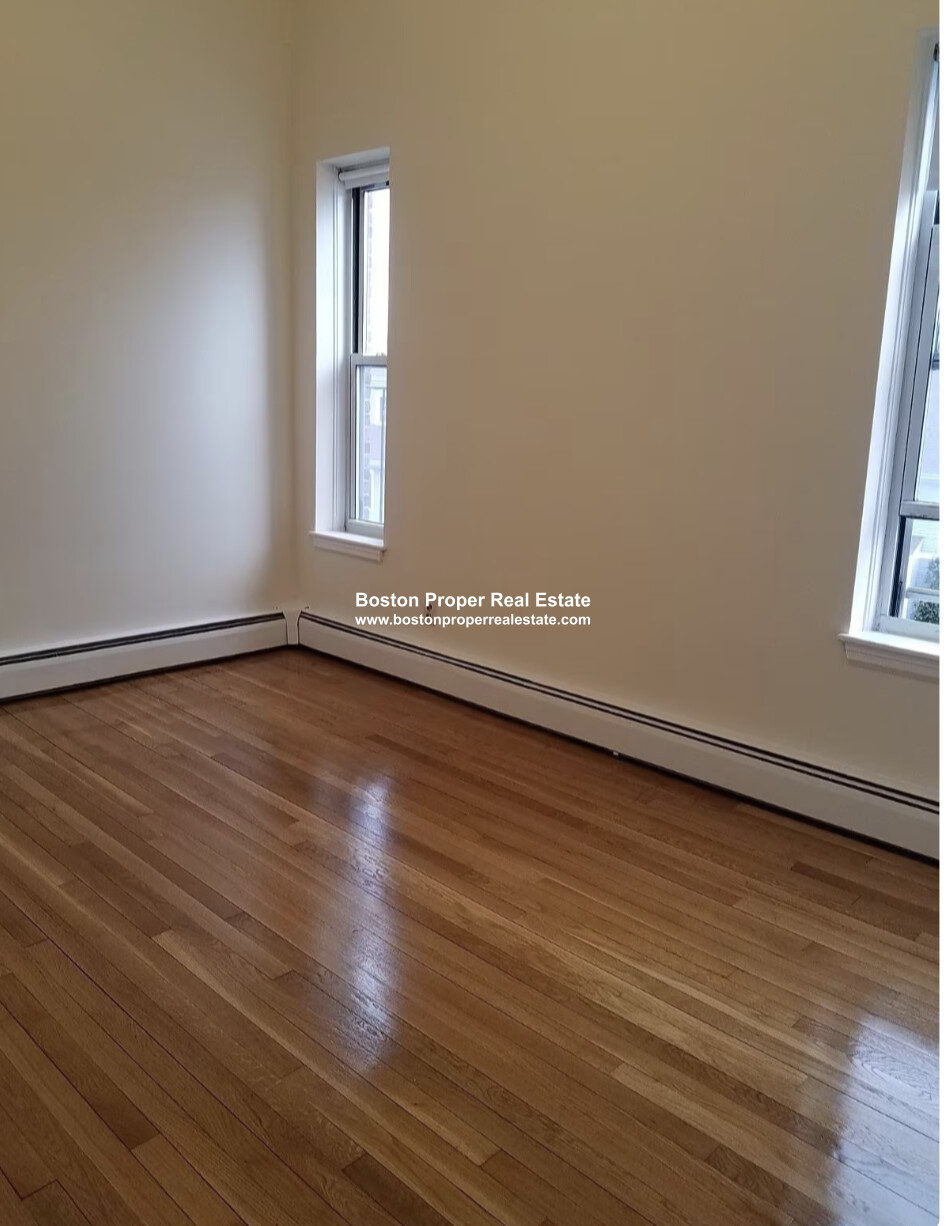 180 Beacon St, Brighton