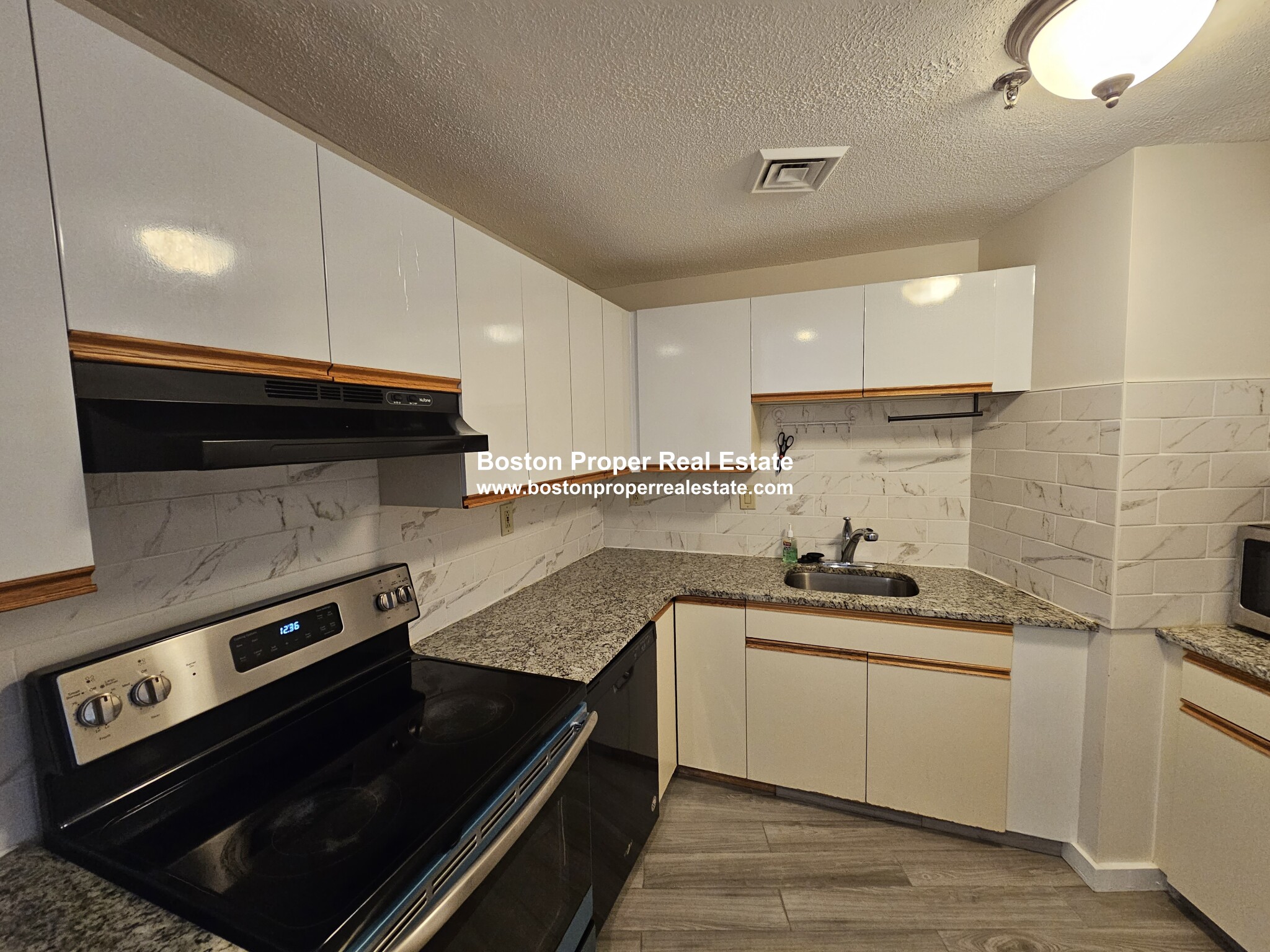 90 Quincy Shore Dr, North Quincy