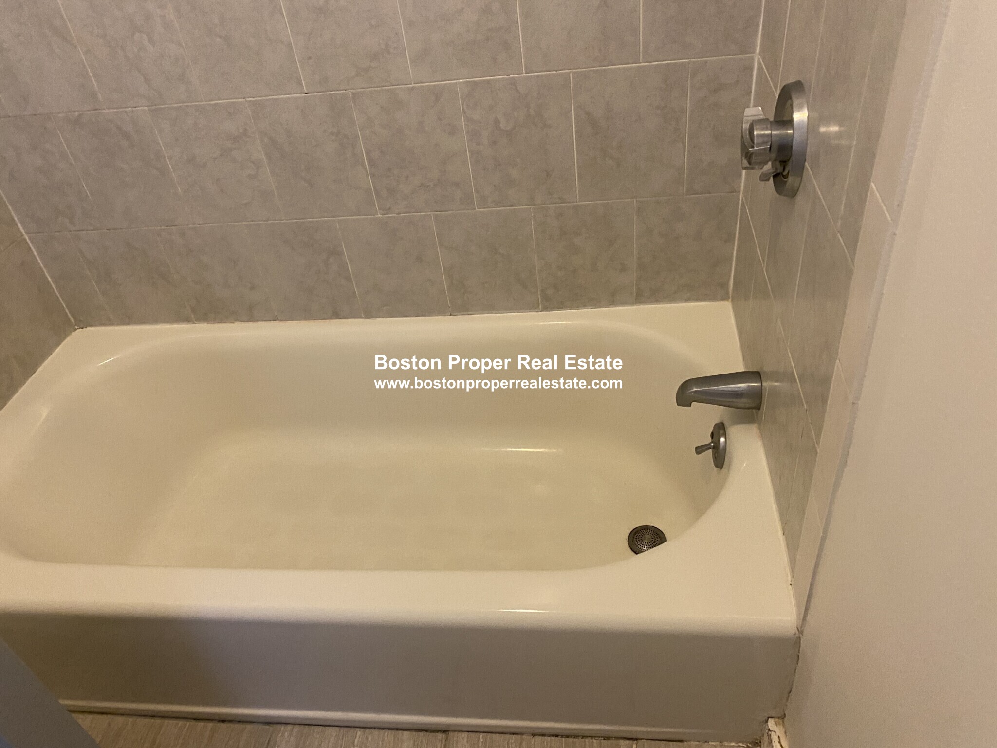 38 Hemenway St, Fenway