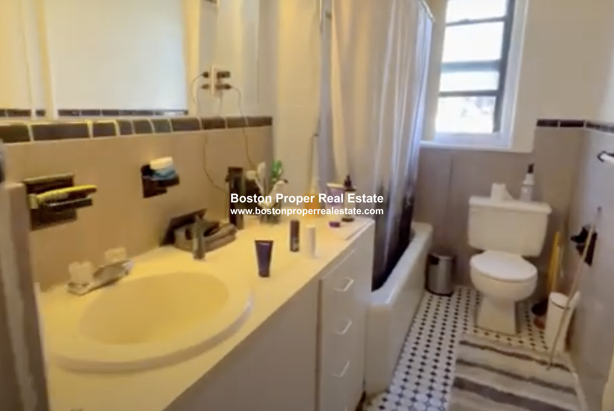 91 Westland Ave, Fenway