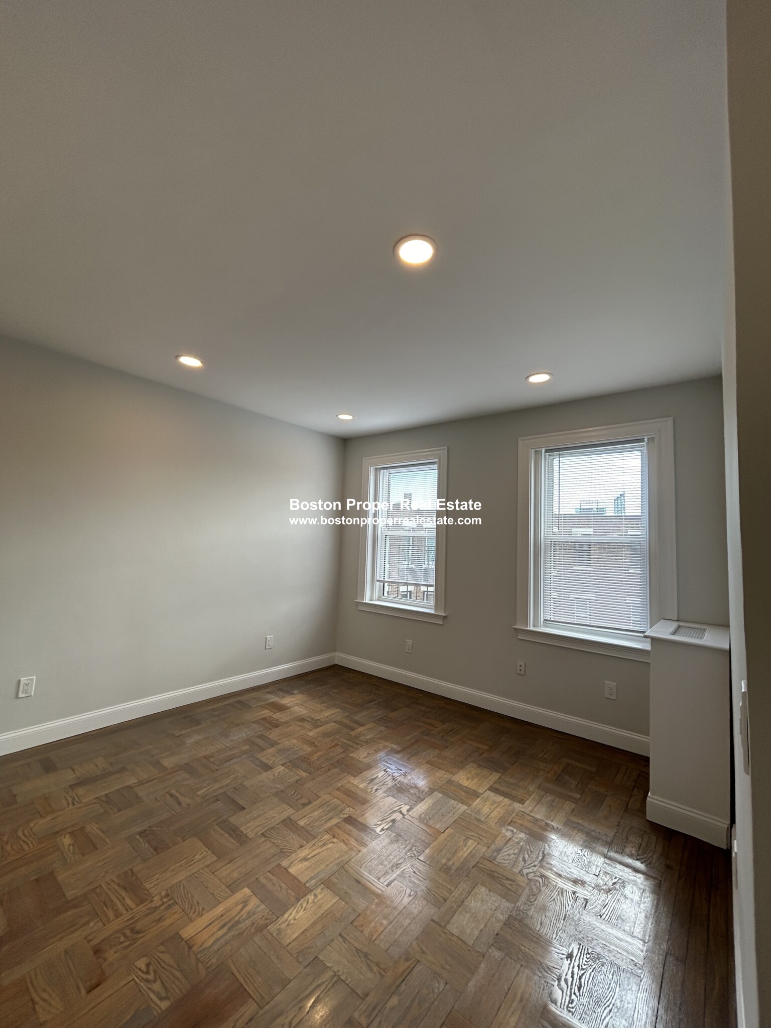 20 Queensberry St, Fenway