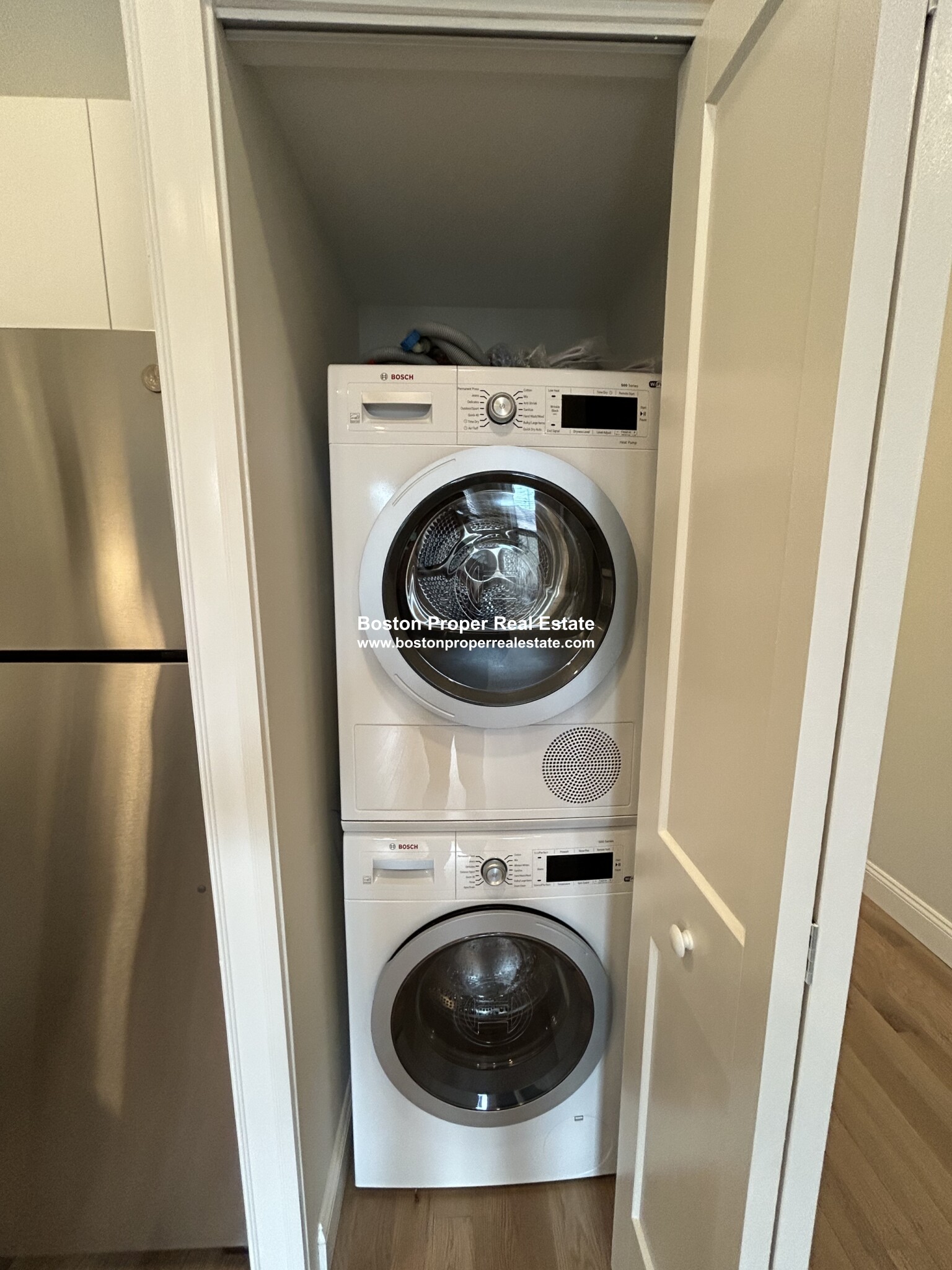 98 Queensberry St, Fenway