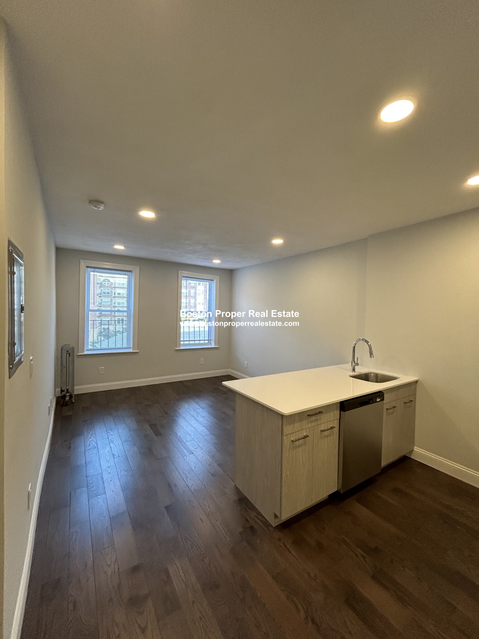 55 Queensberry St, Fenway