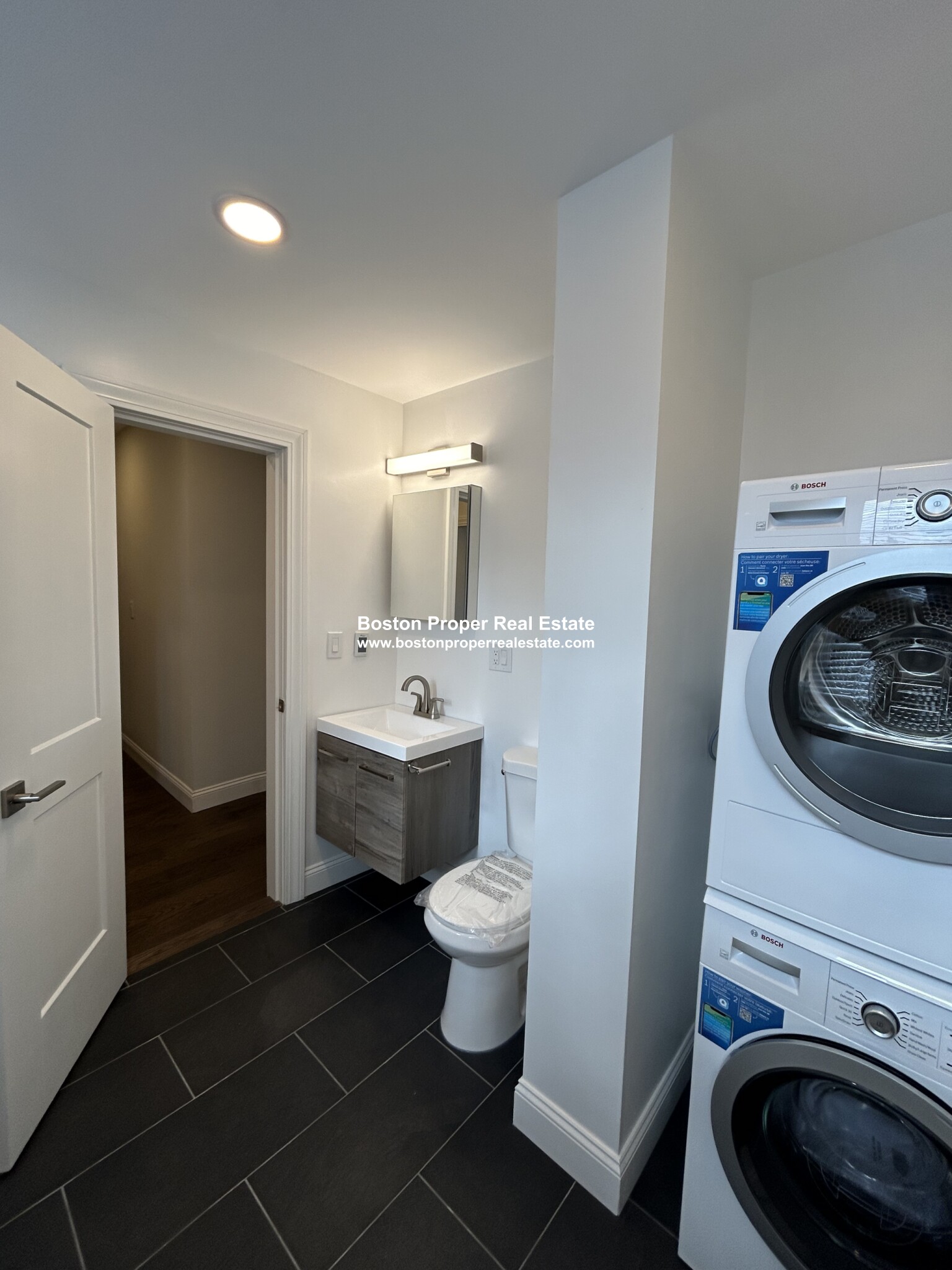 55 Queensberry St, Fenway