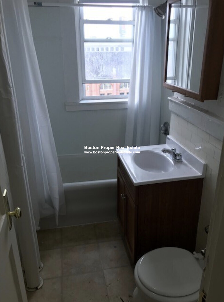 1163 Boylston St, Fenway