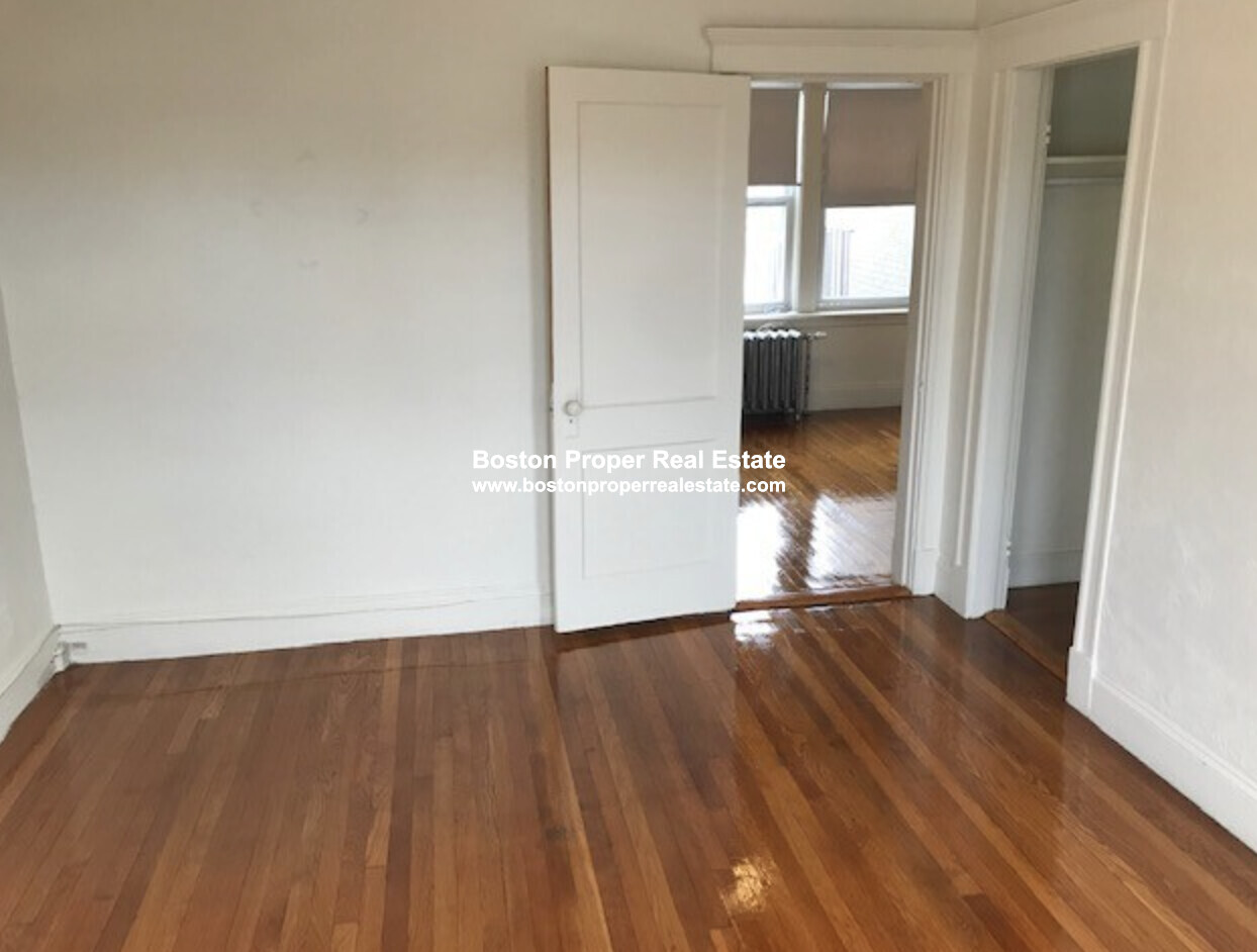 1163 Boylston St, Fenway