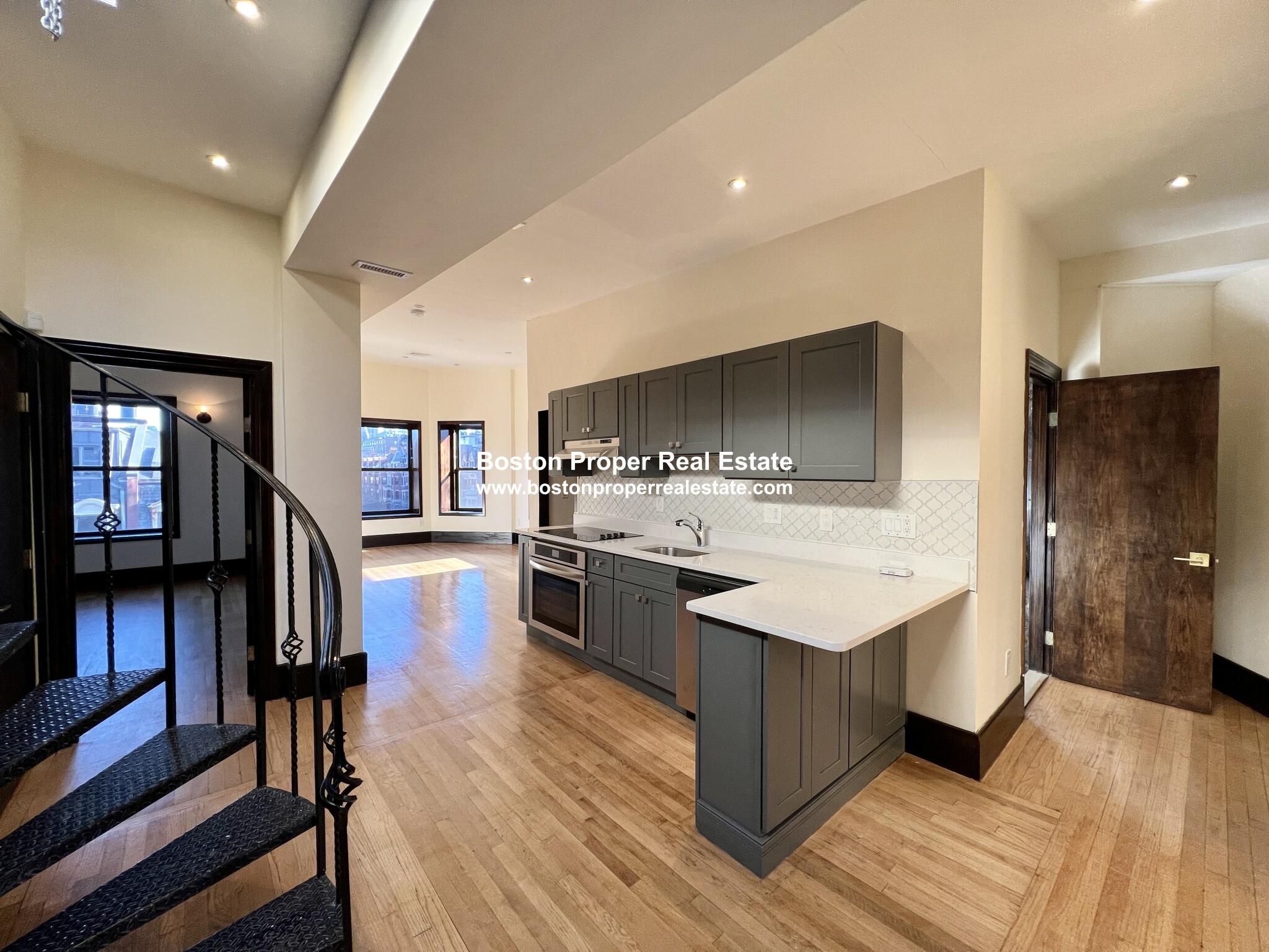 36 Gloucester St, Back Bay