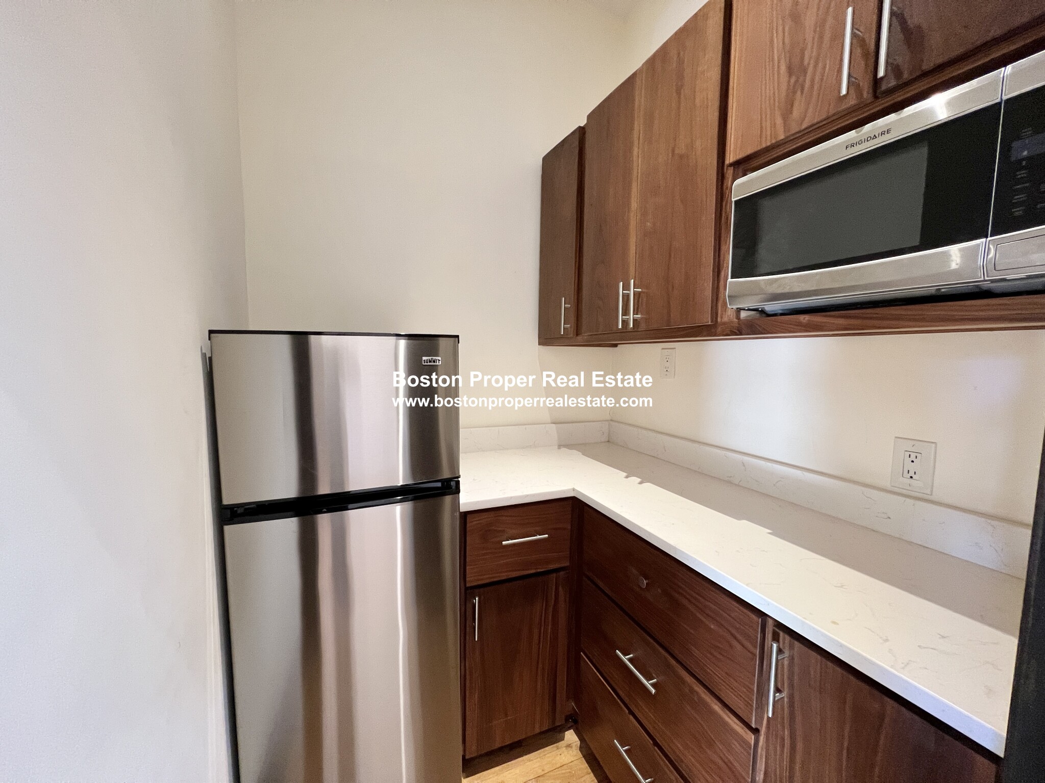 36 Gloucester St, Back Bay