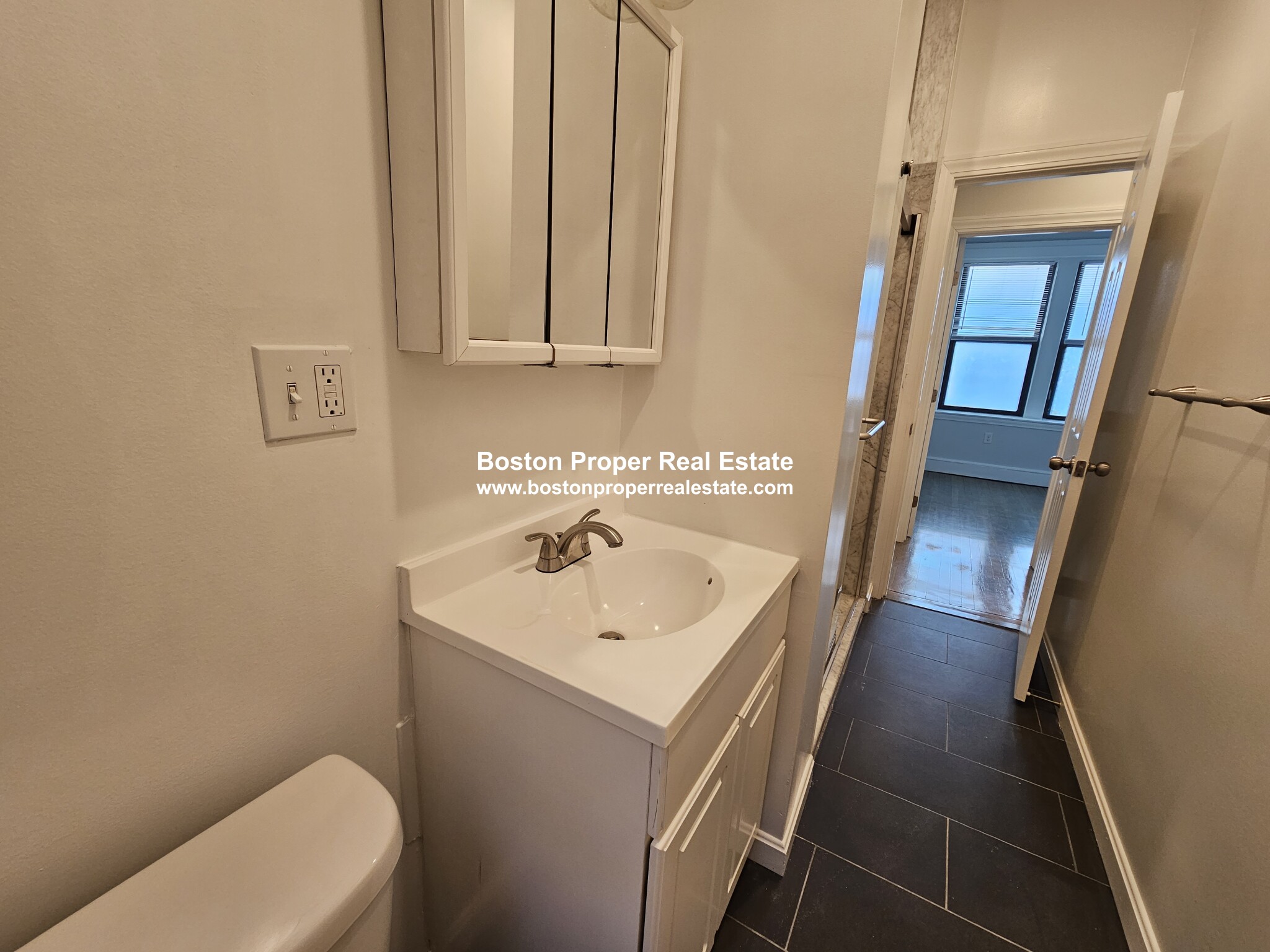 11 Peterborough St, Fenway