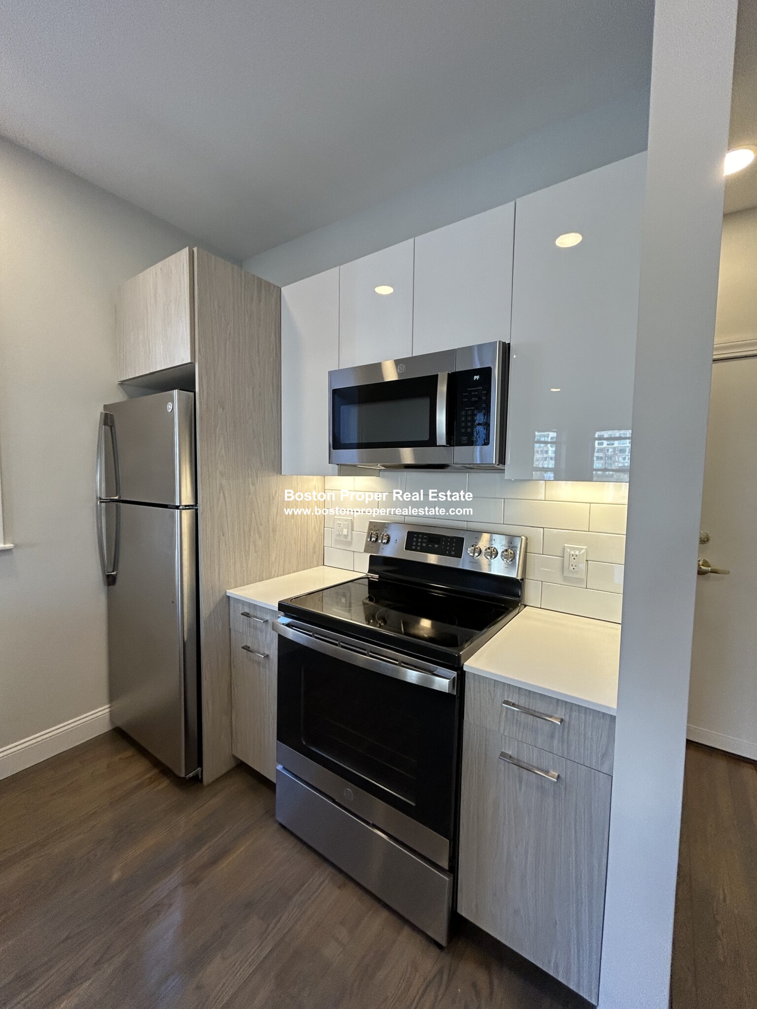 111 Queensberry St, Fenway