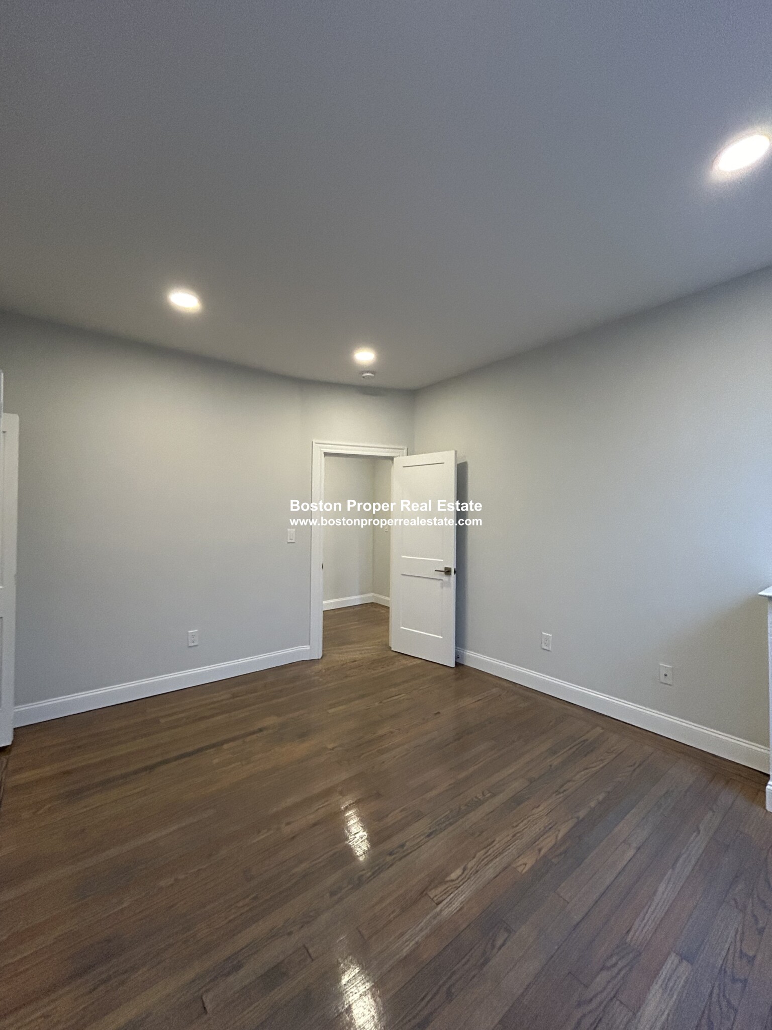 40 Queensberry St, Fenway