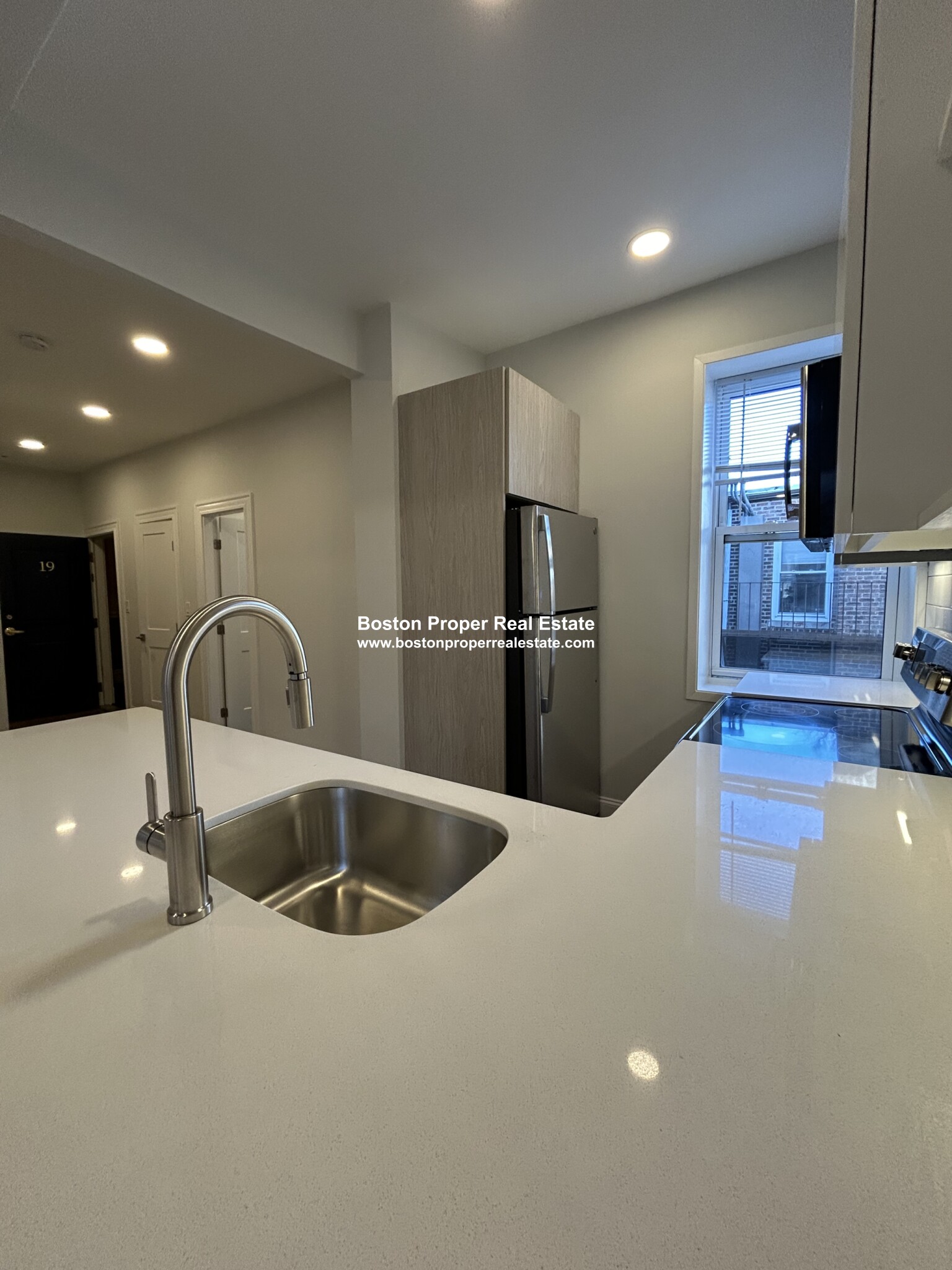 40 Queensberry St, Fenway