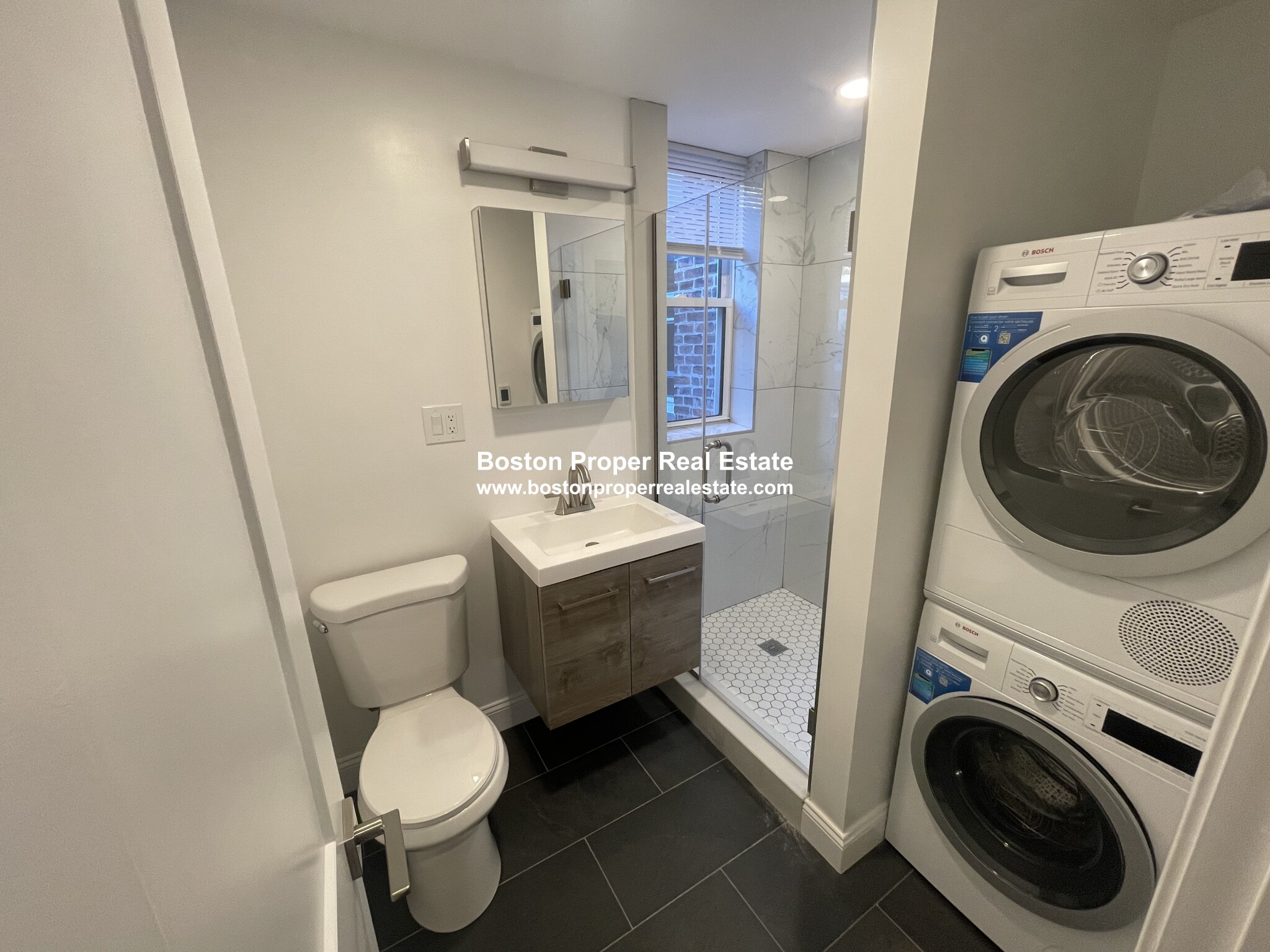 124 Peterborough St, Fenway