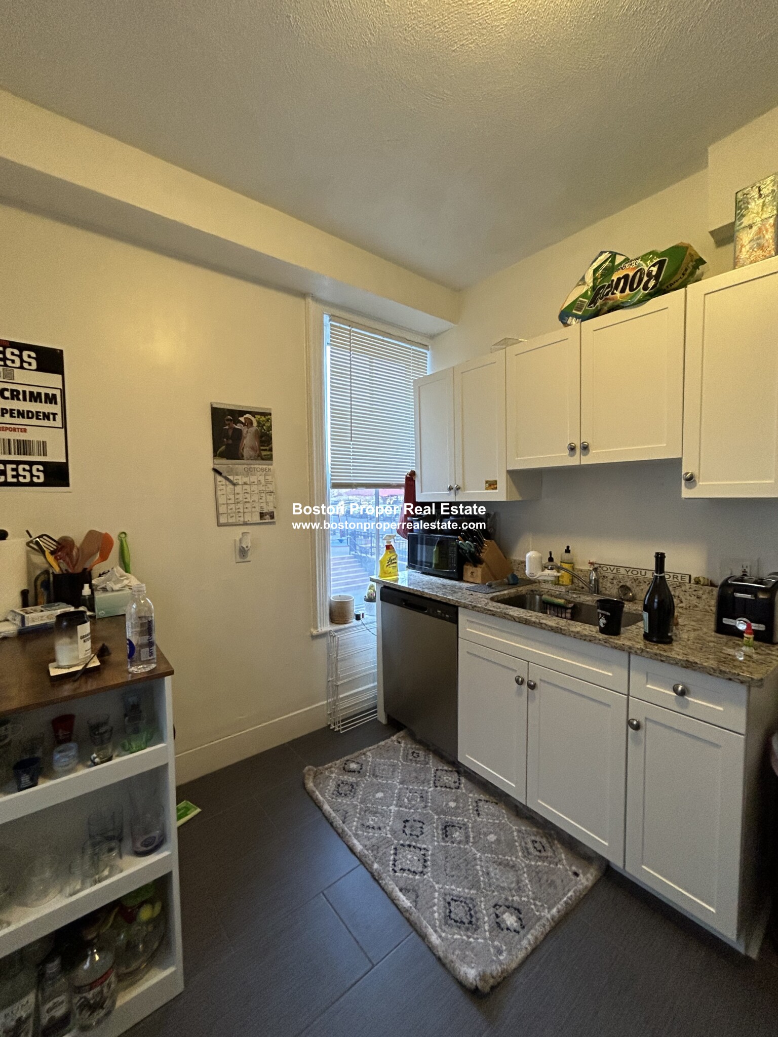 218 Hemenway St, Fenway