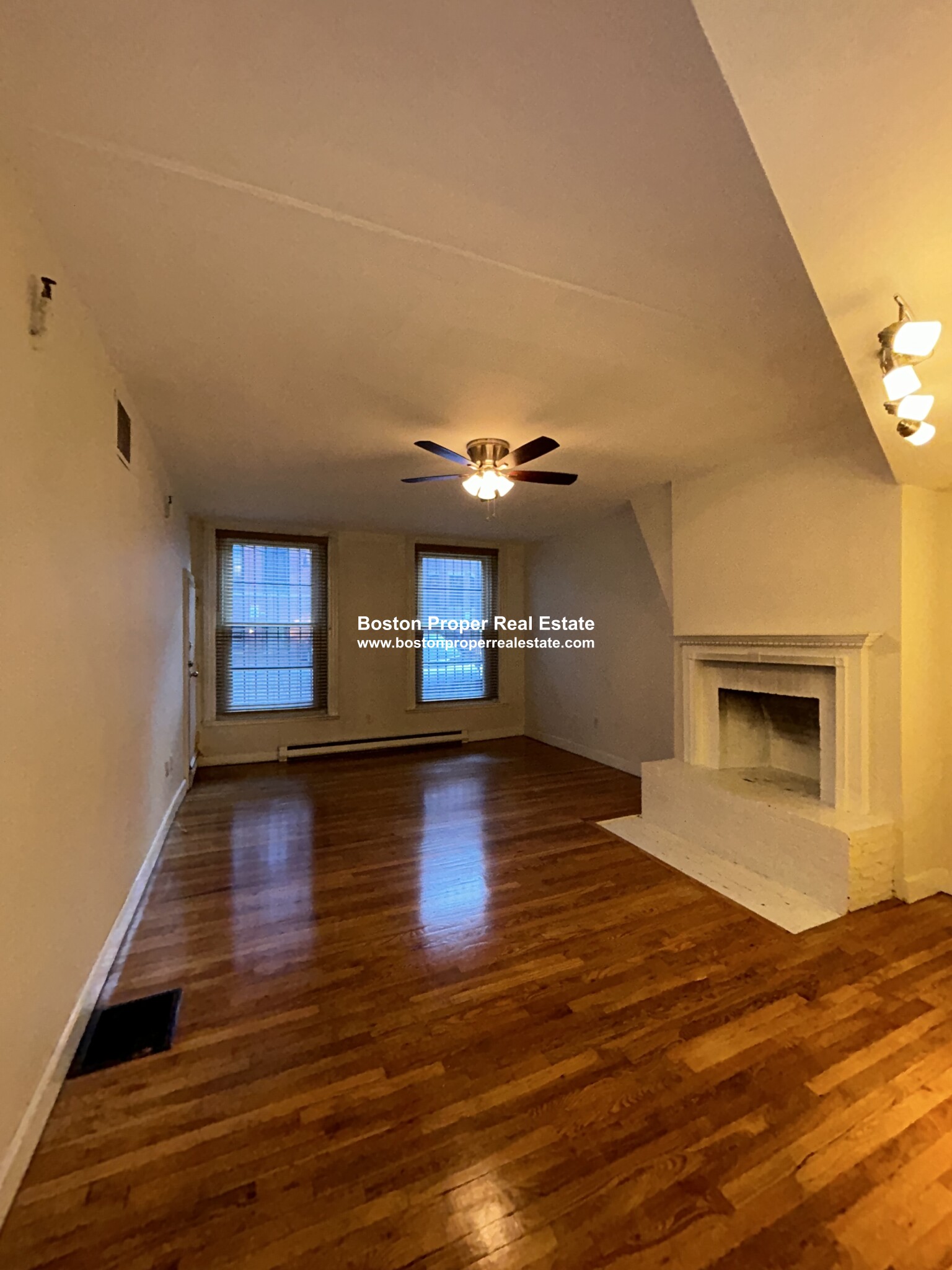 206 Commonwealth Ave, Back Bay