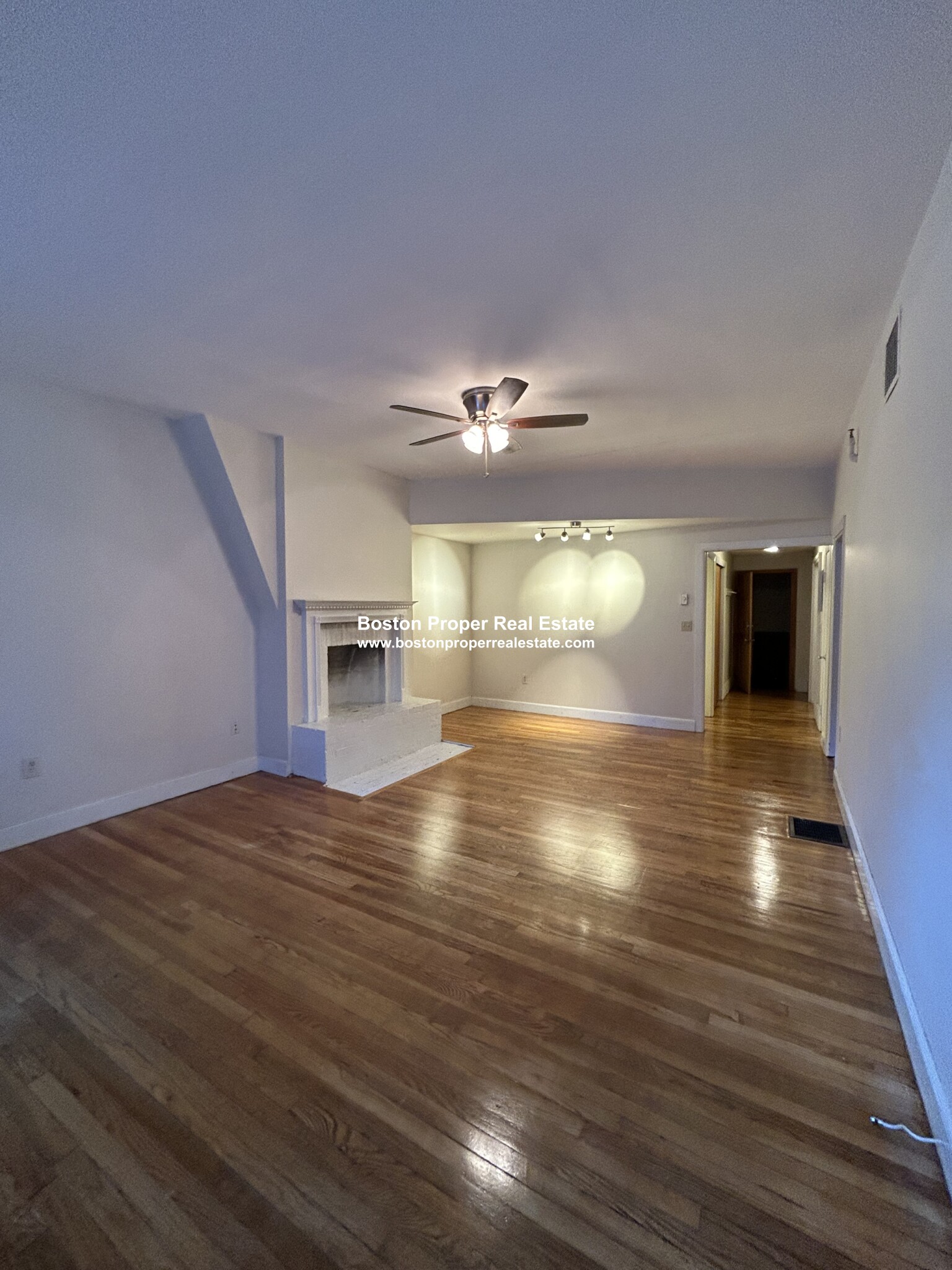 206 Commonwealth Ave, Back Bay