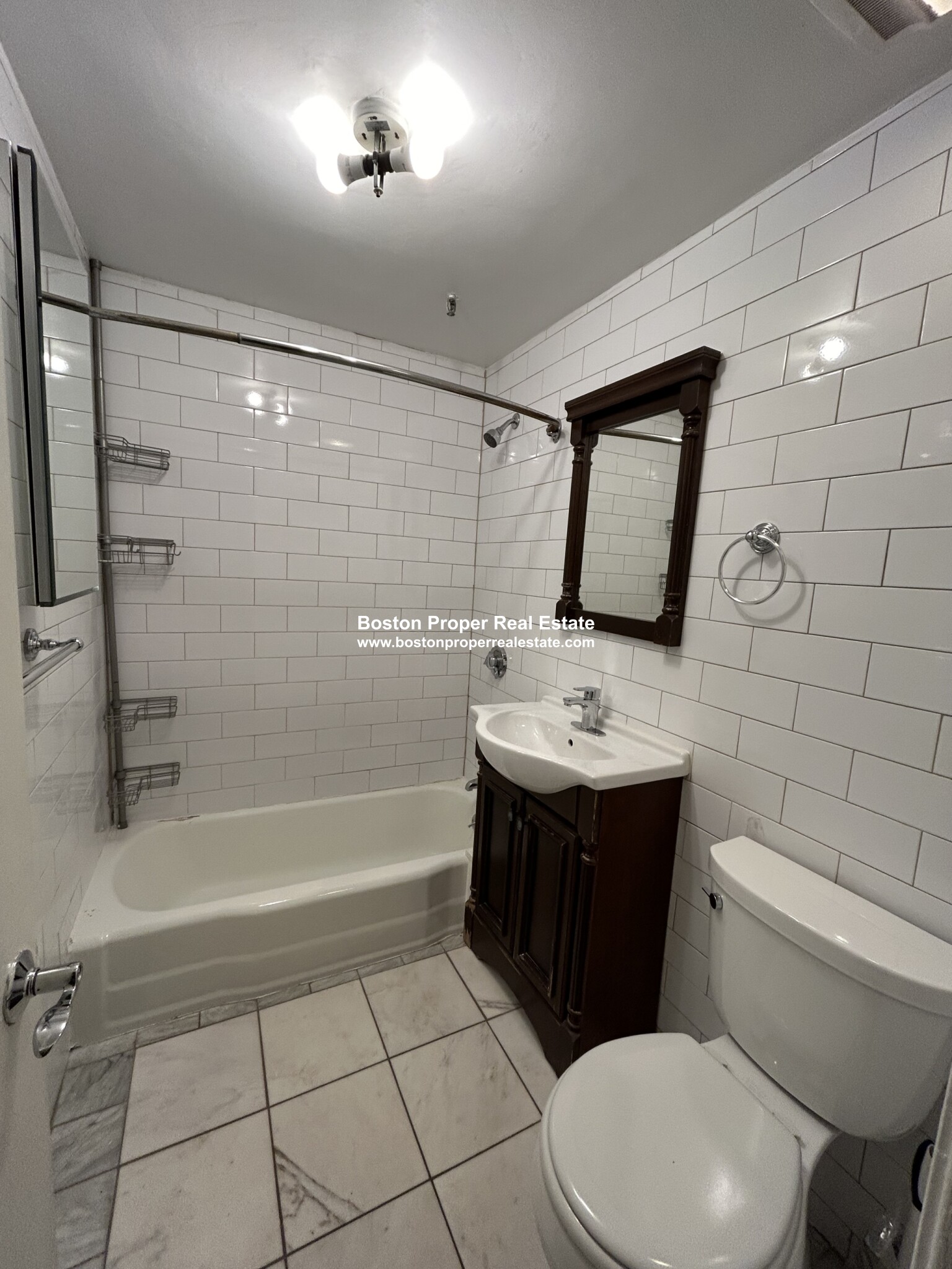 206 Commonwealth Ave, Back Bay