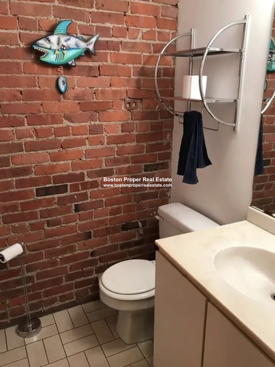 87 Gainsborough St, Fenway