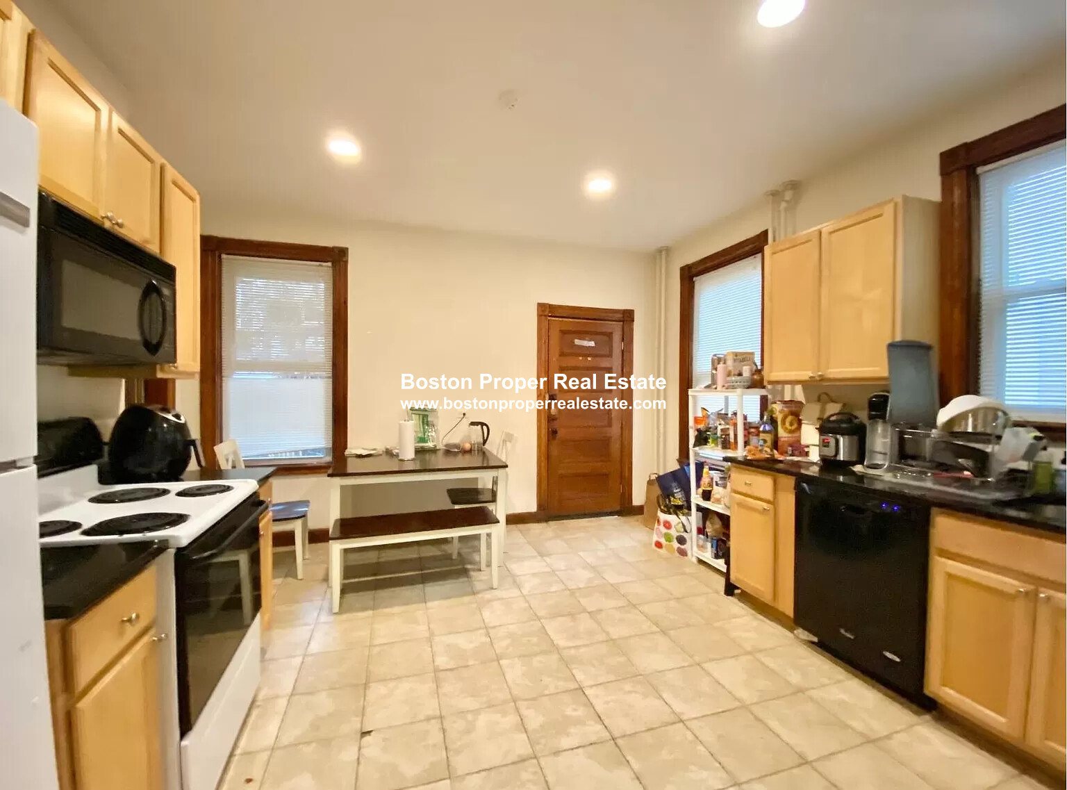 121 Calumet St, Mission Hill