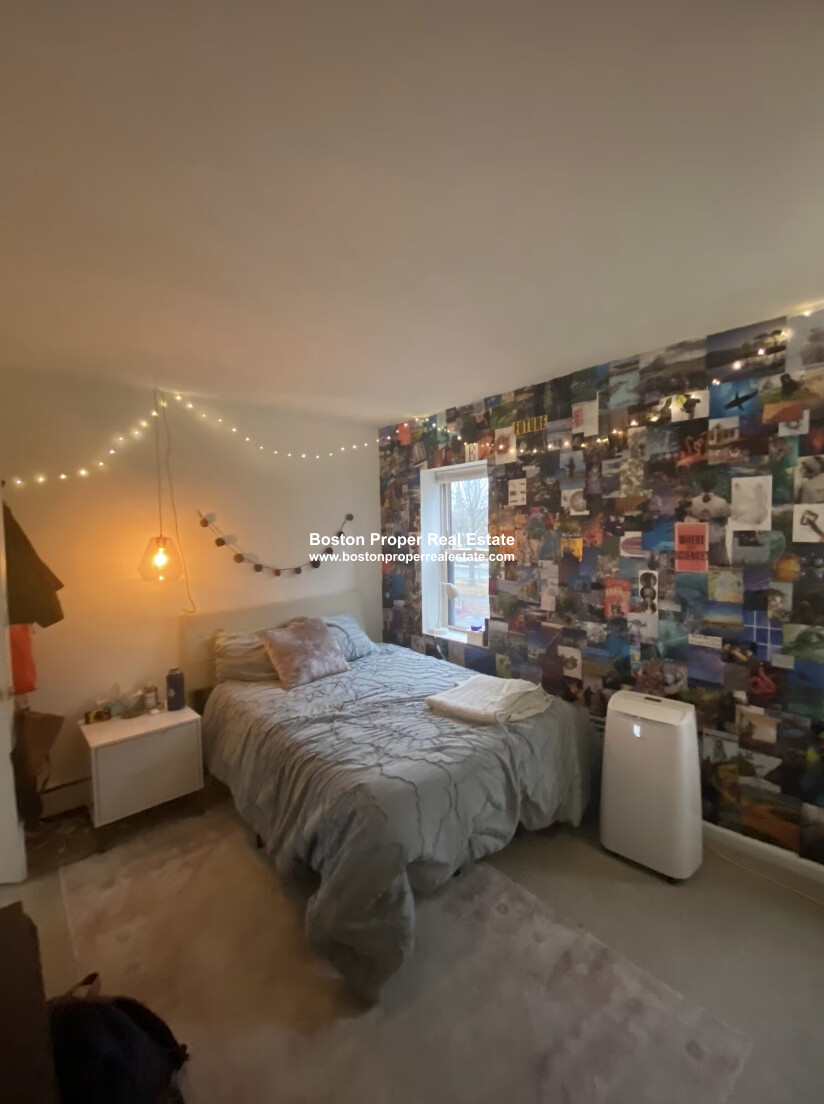 22 Saint Cyprians Pl, South End