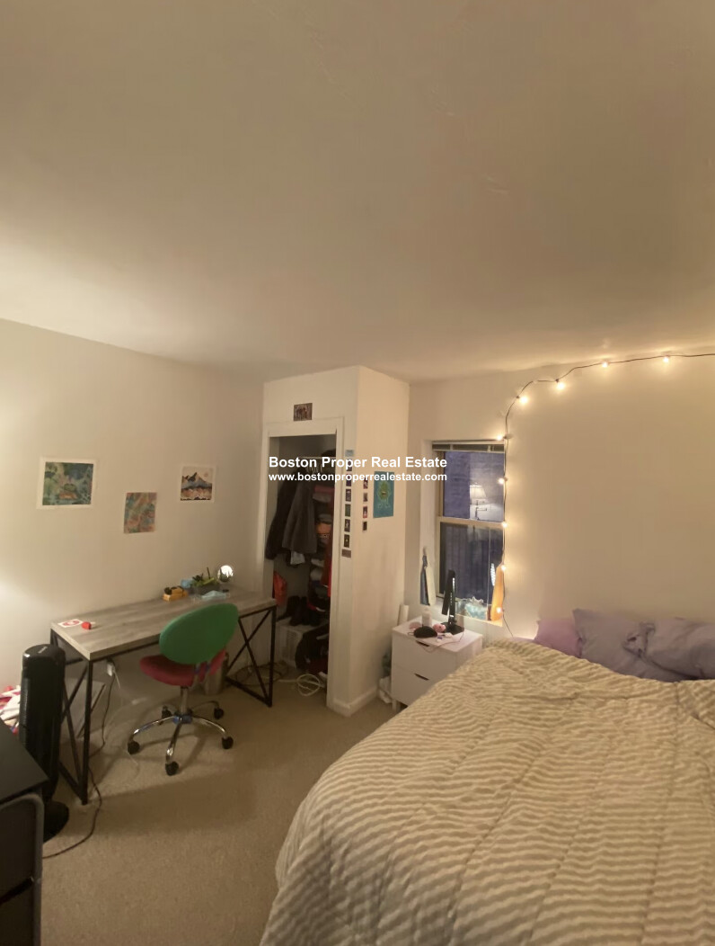 22 Saint Cyprians Pl, South End