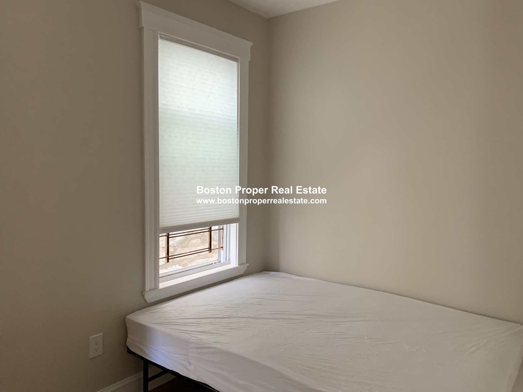 146 Hillside St, Mission Hill