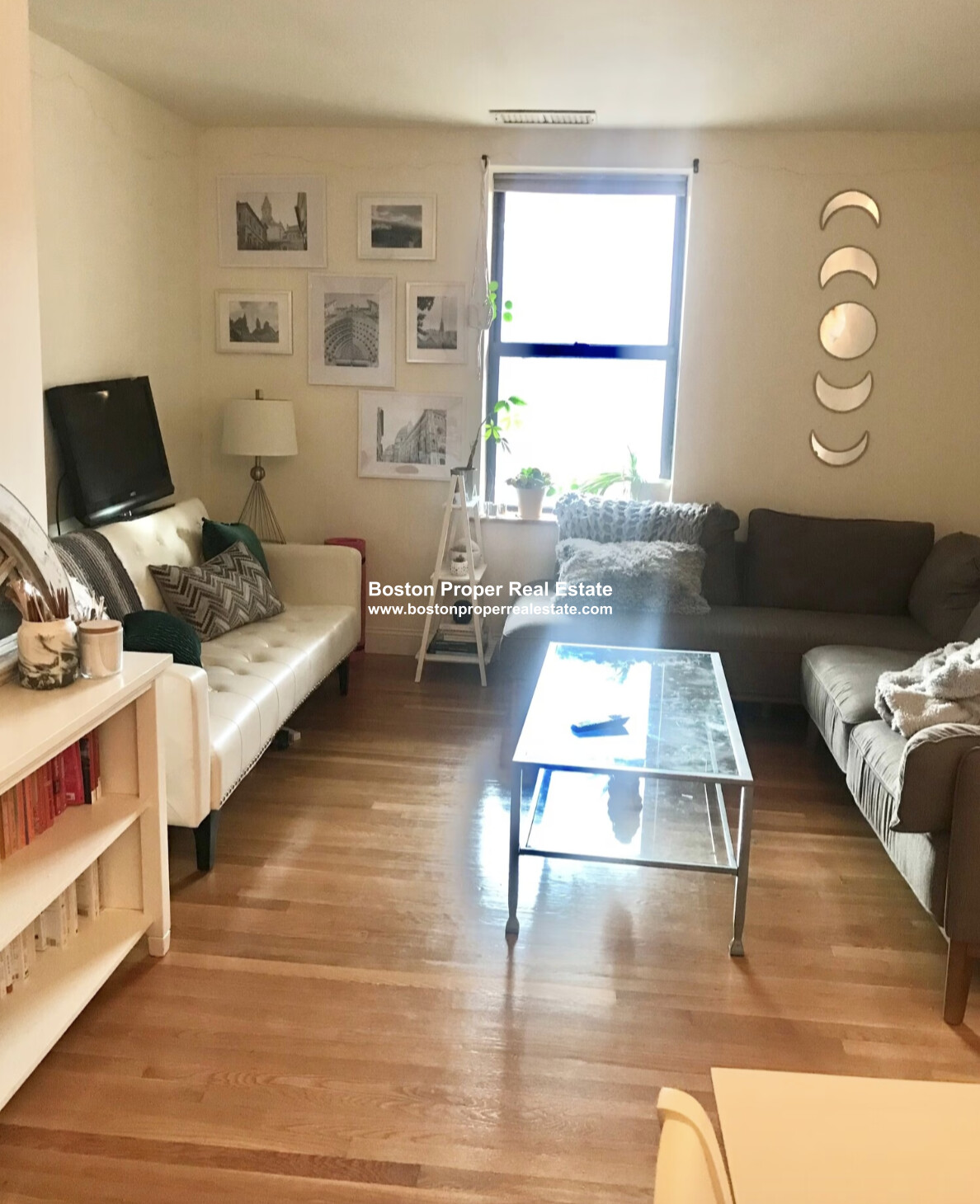 84 Gainsborough St, Fenway