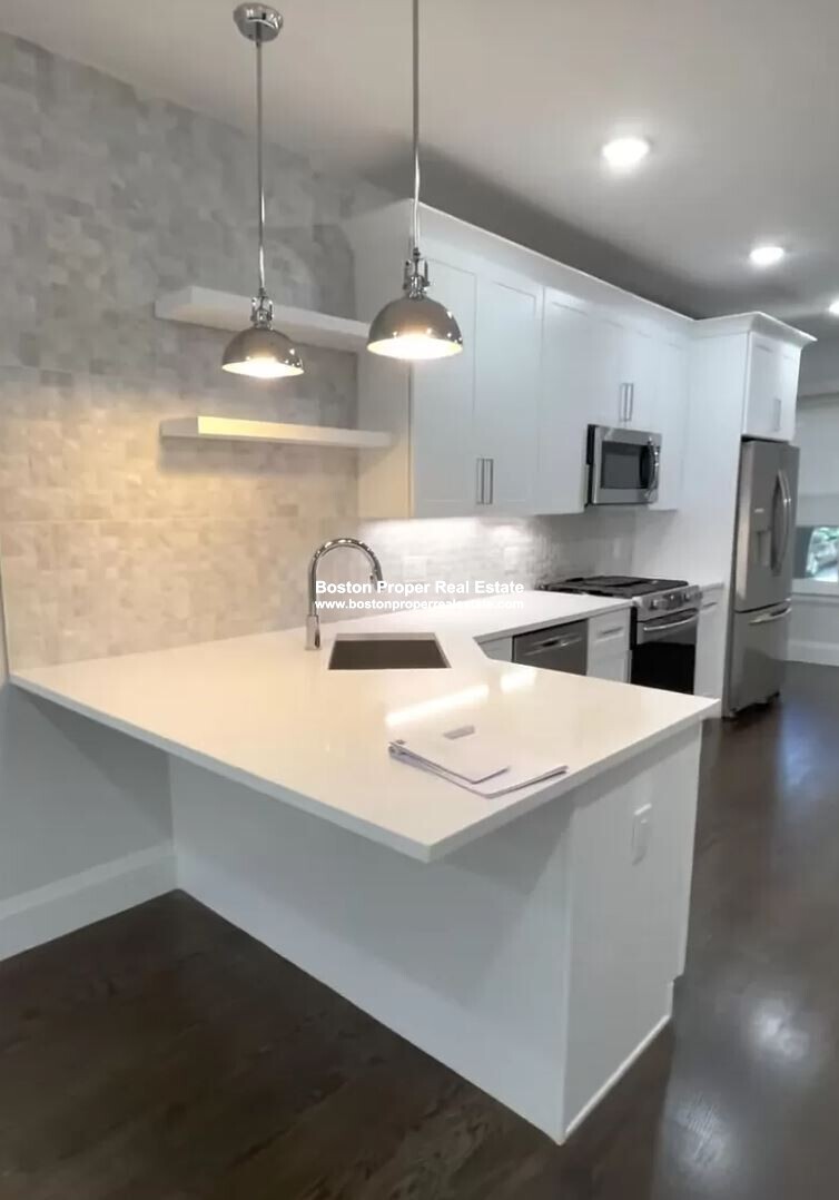 7 Strathmore, Washington Square