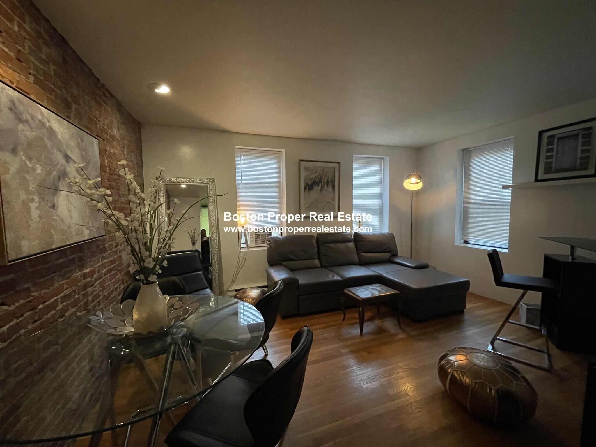 90 Saint Botolph St, Back Bay