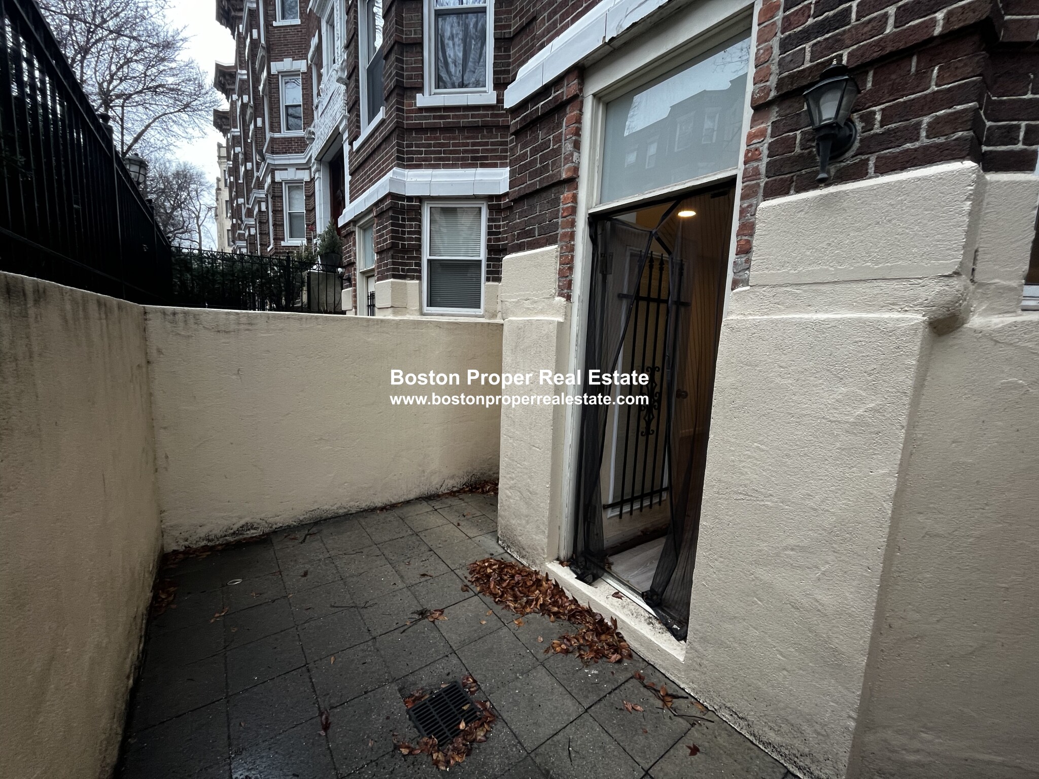 24 Queensberry St, Fenway