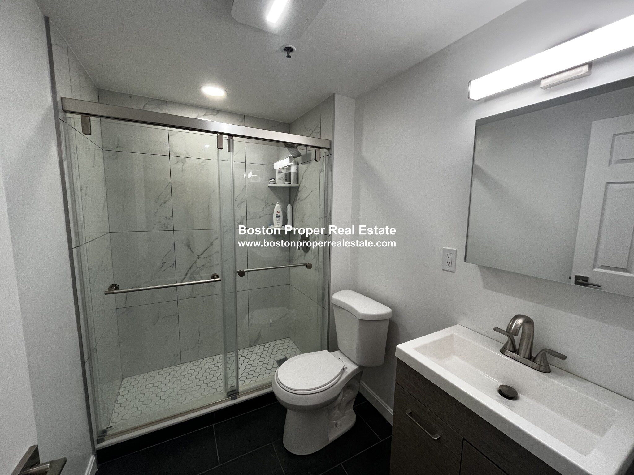 24 Queensberry St, Fenway