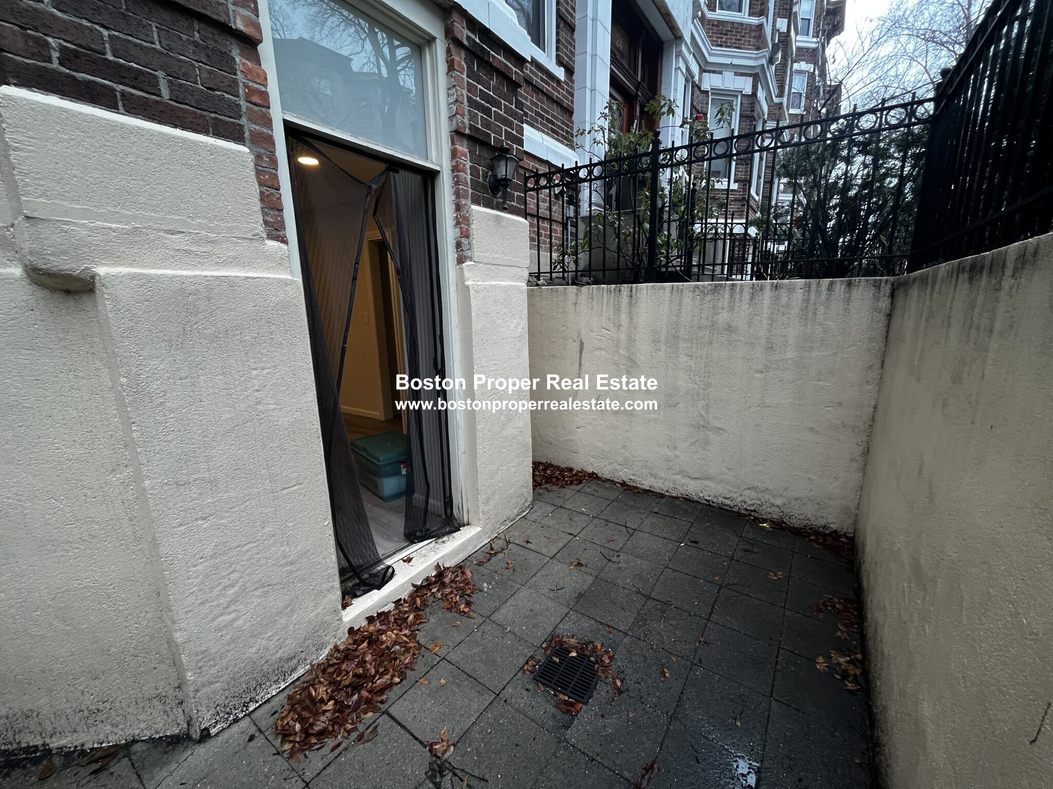 24 Queensberry St, Fenway