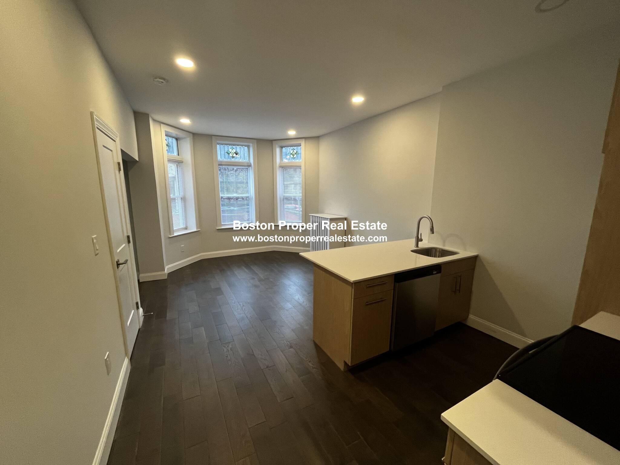 55 Queensberry St, Fenway