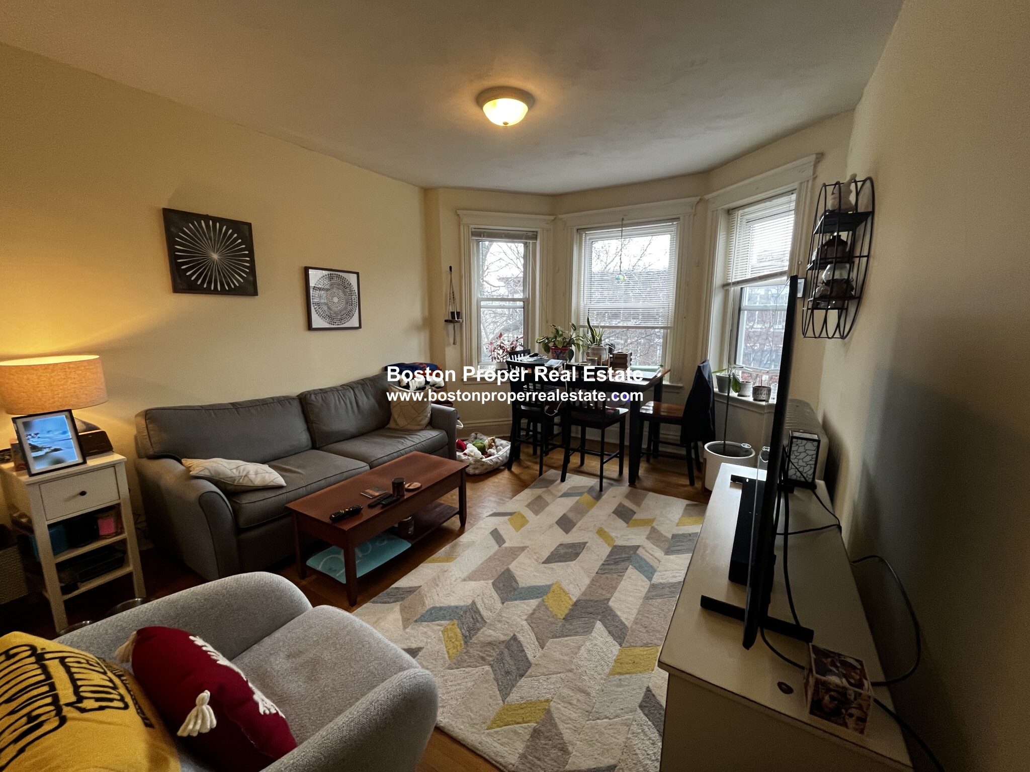 19 Queensberry St, Fenway