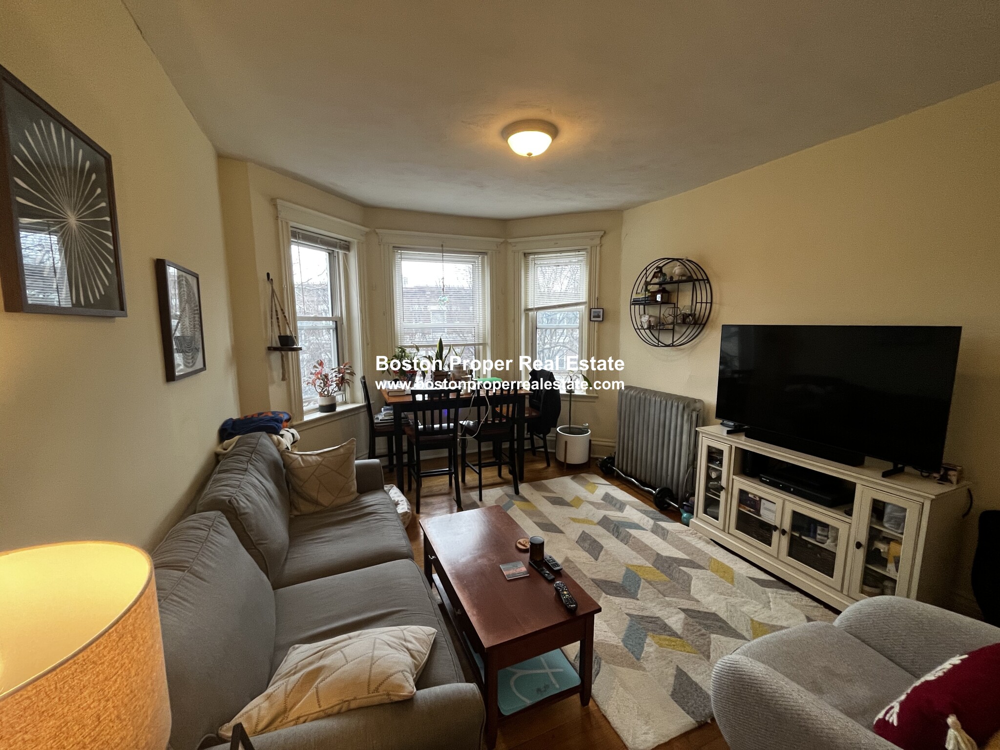 19 Queensberry St, Fenway