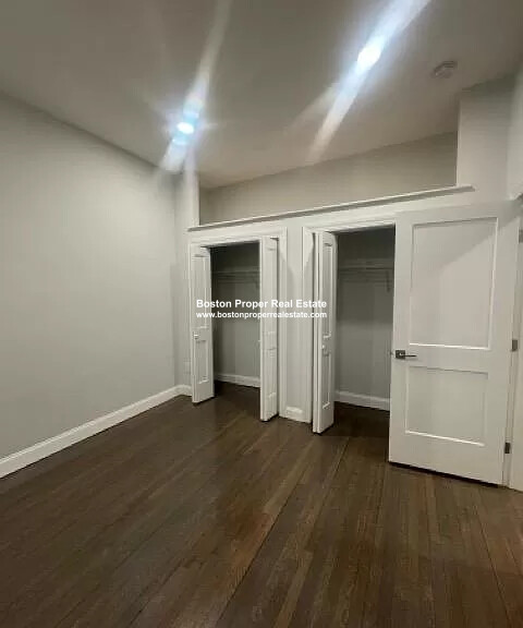 106 Queensberry St, Fenway