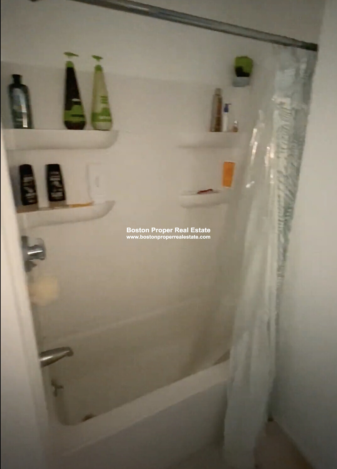 64 Hemenway St, Fenway