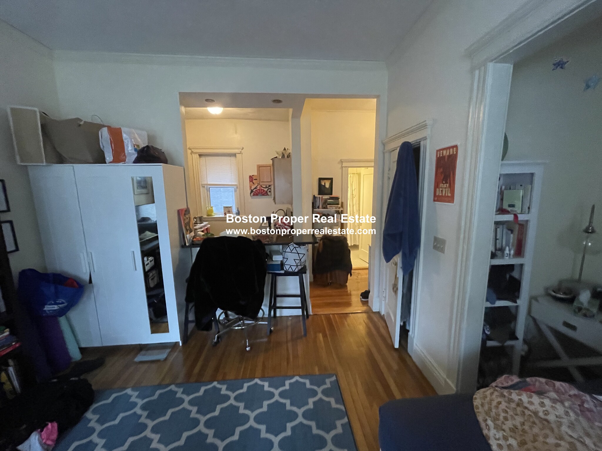 102 Queensberry St, Fenway