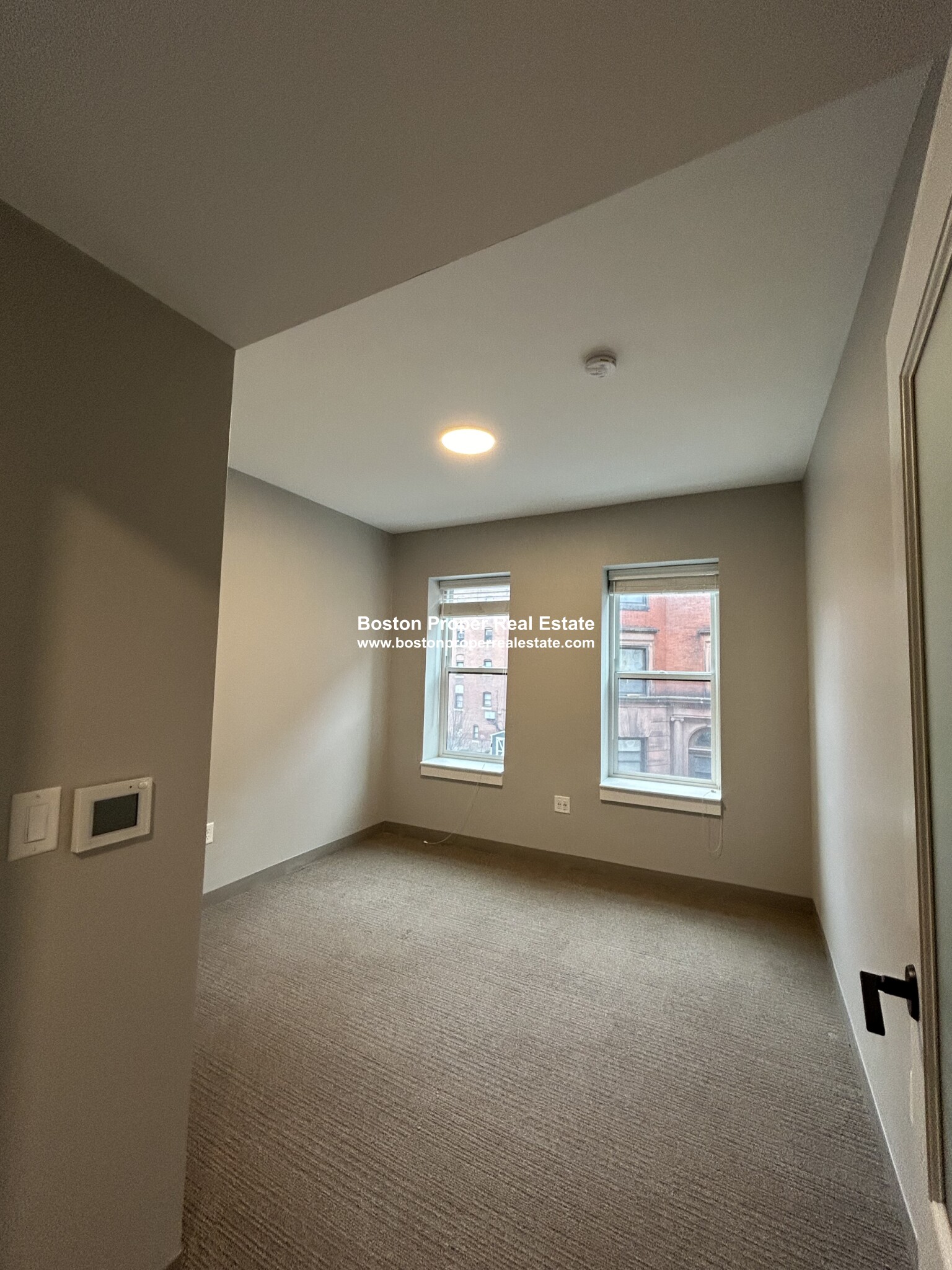 100 Hemenway St, Fenway