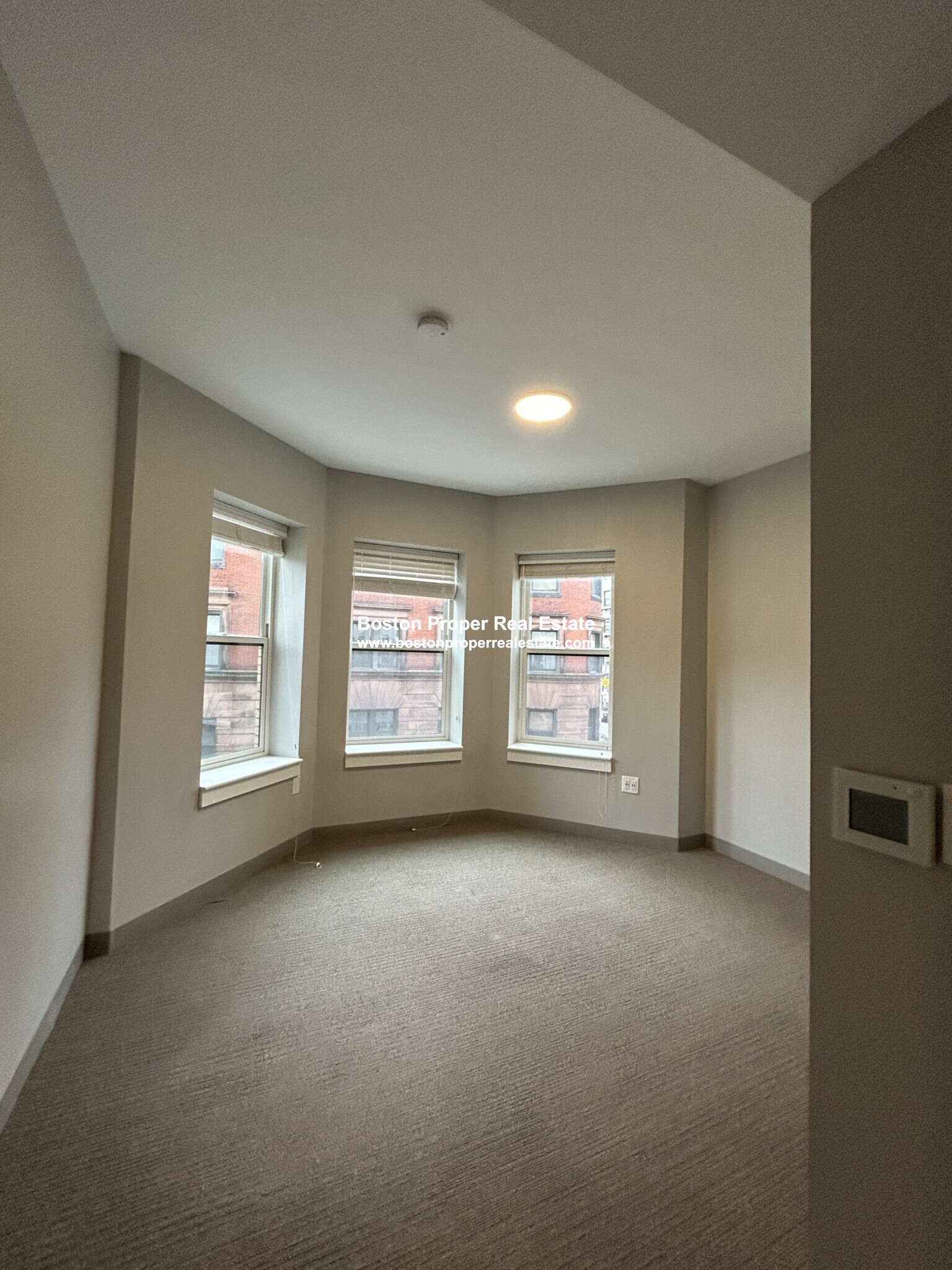 100 Hemenway St, Fenway