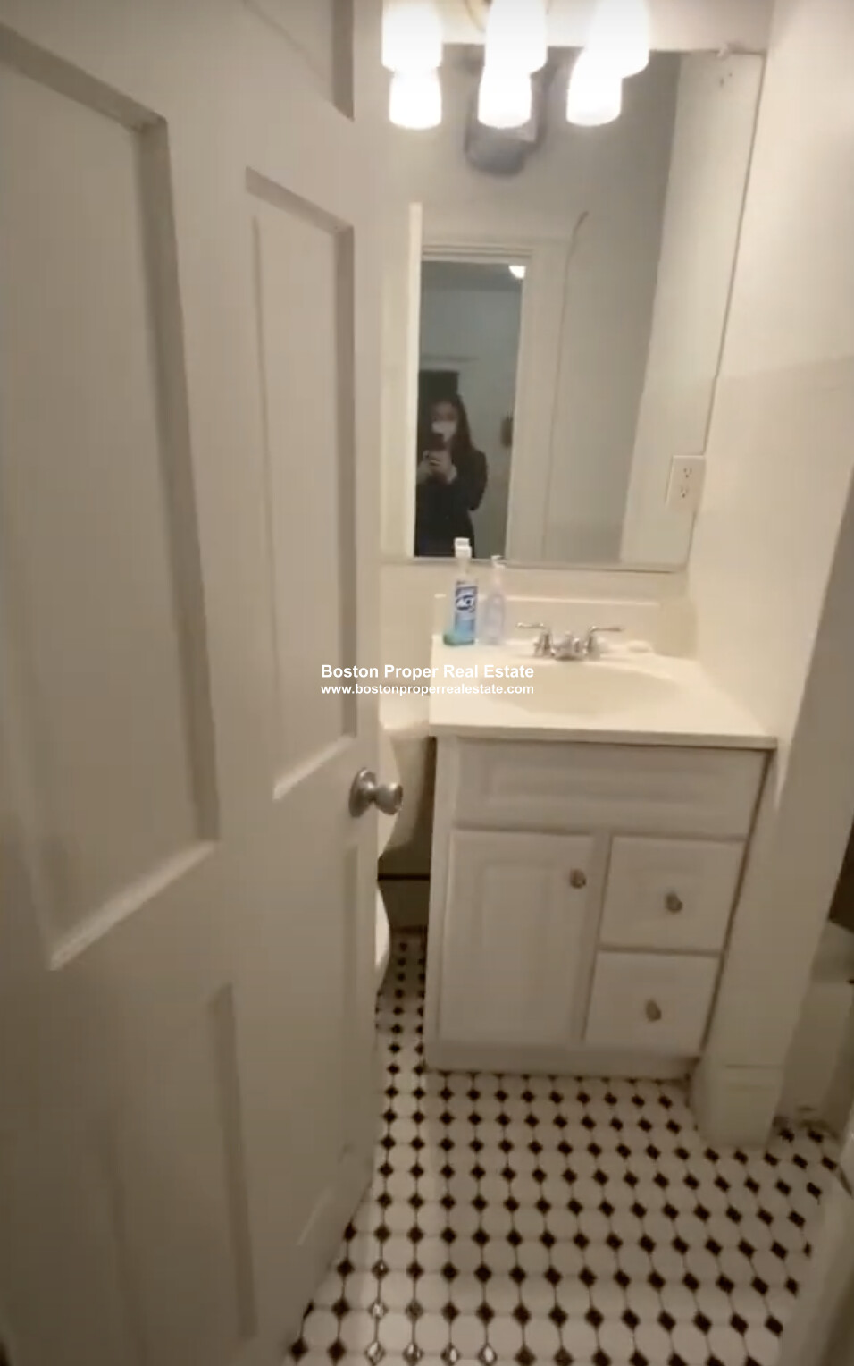 26 Hemenway St, Fenway