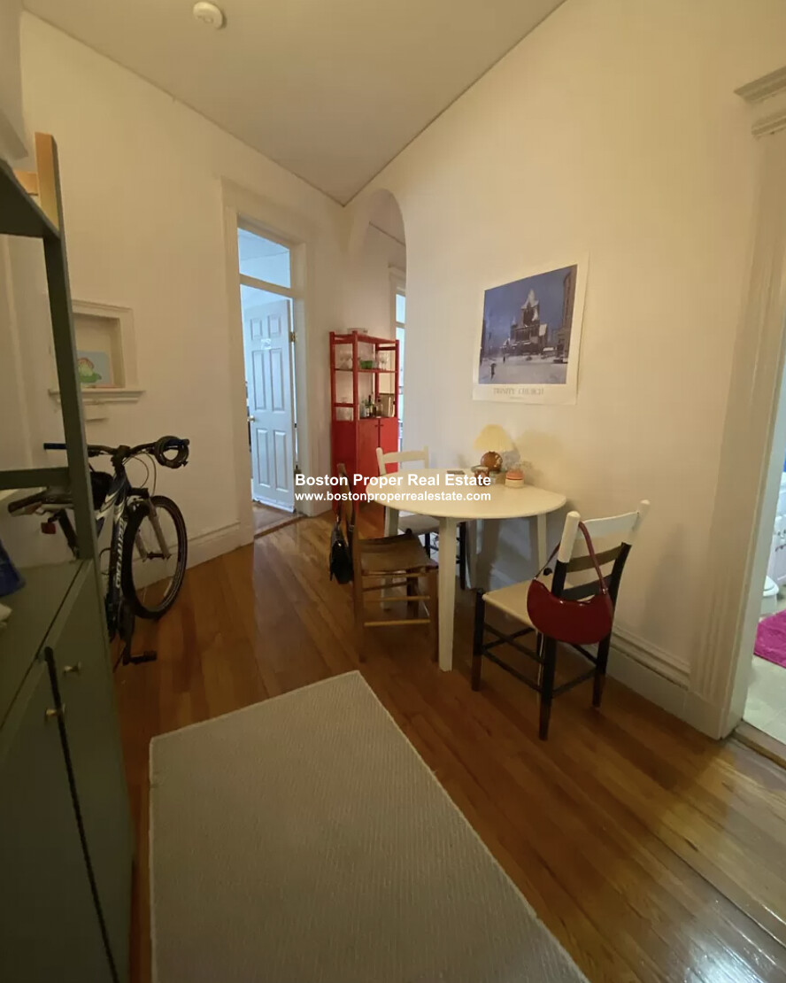 64 Charlesgate East, Fenway