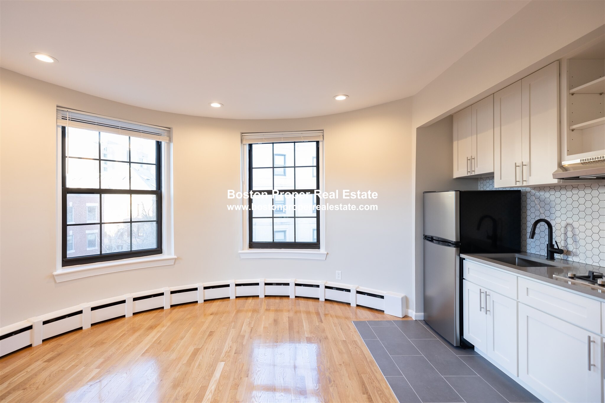 158 Saint Botolph St, Back Bay