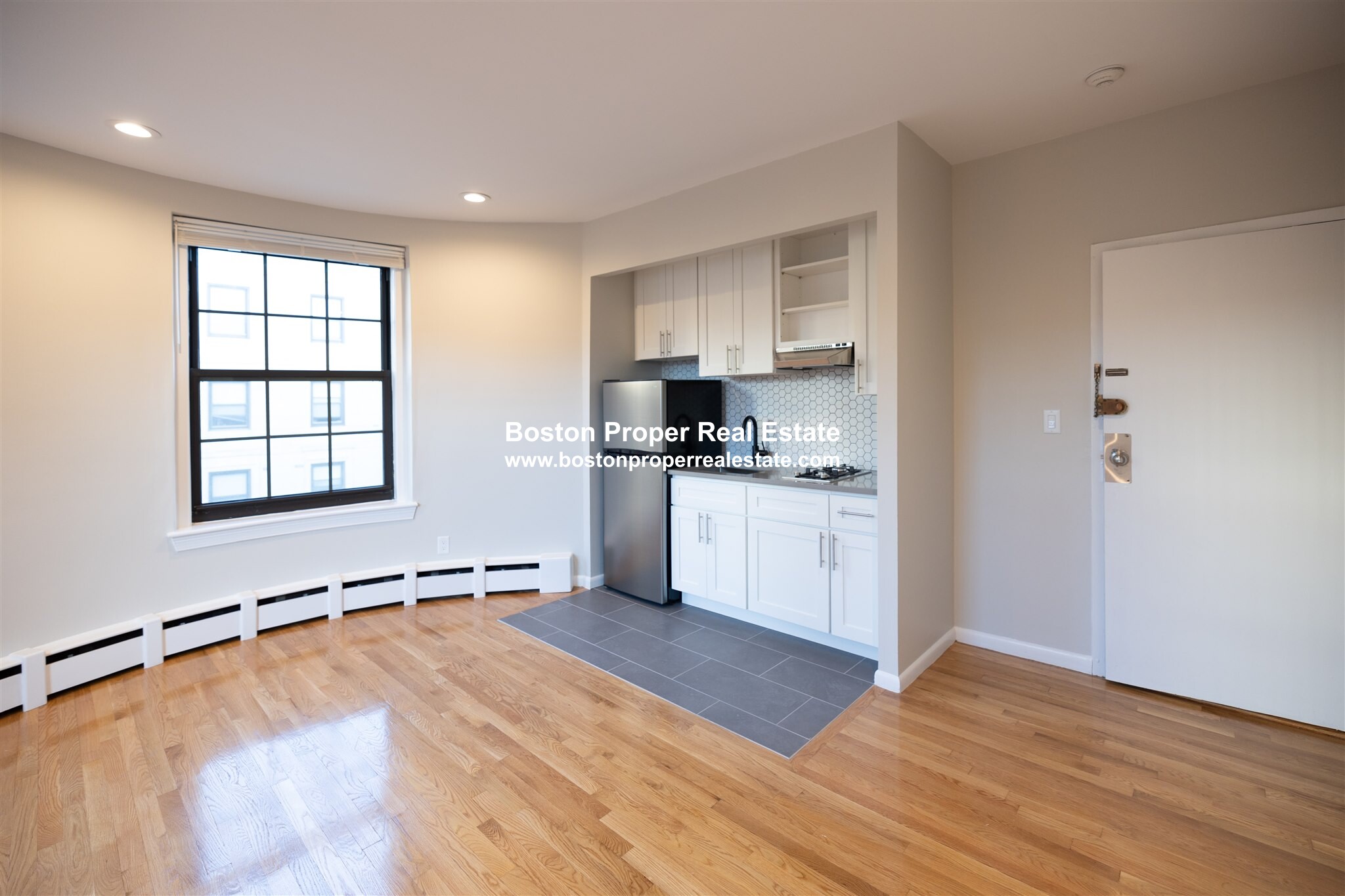 158 Saint Botolph St, Back Bay