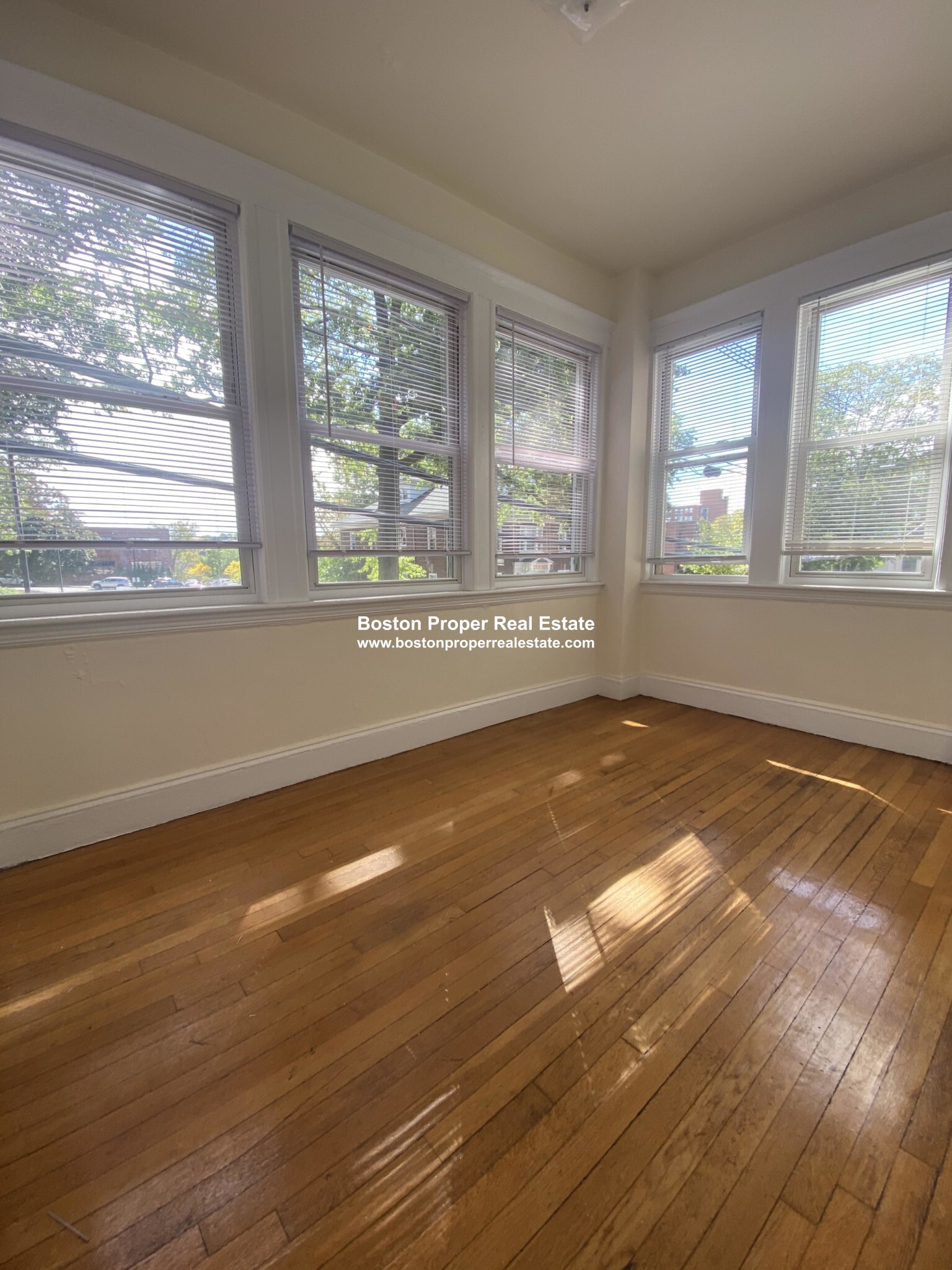 19 Melvin Ave, Brighton