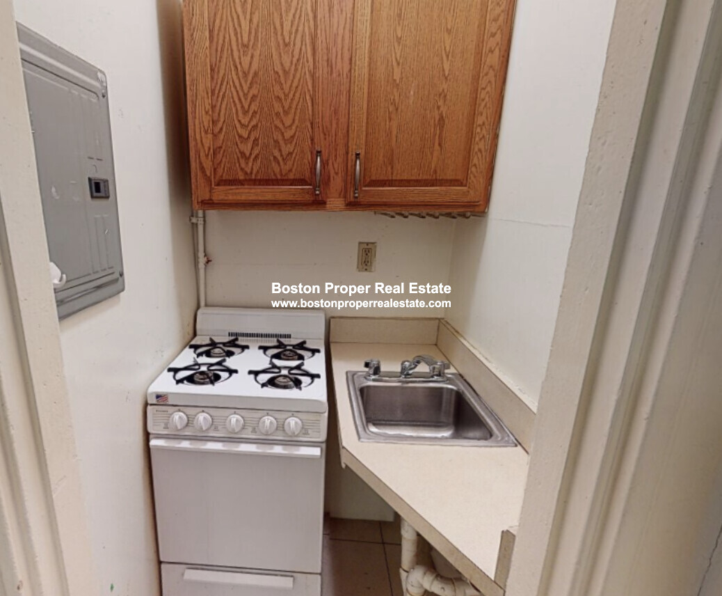 46 Westland Ave, Fenway