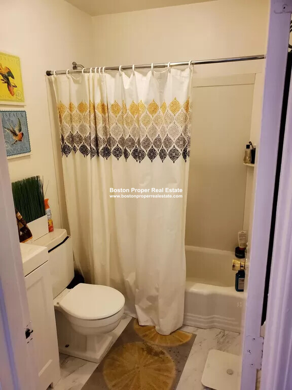 307 Beacon St, Back Bay