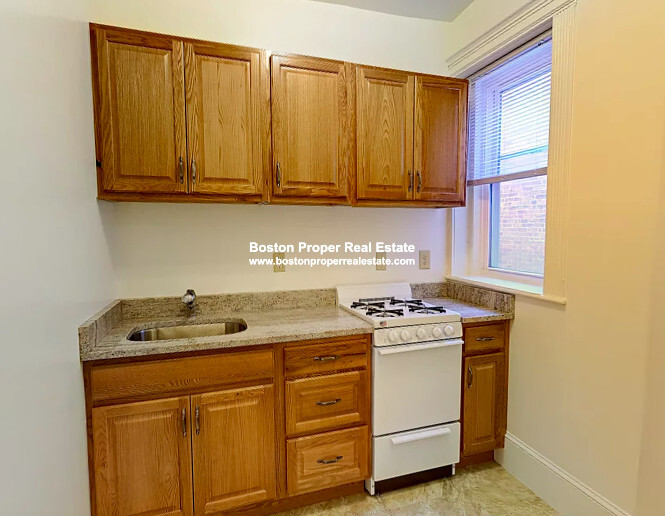 28 Westland Ave, Fenway