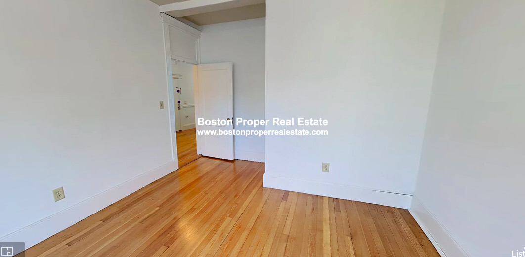 28 Westland Ave, Fenway